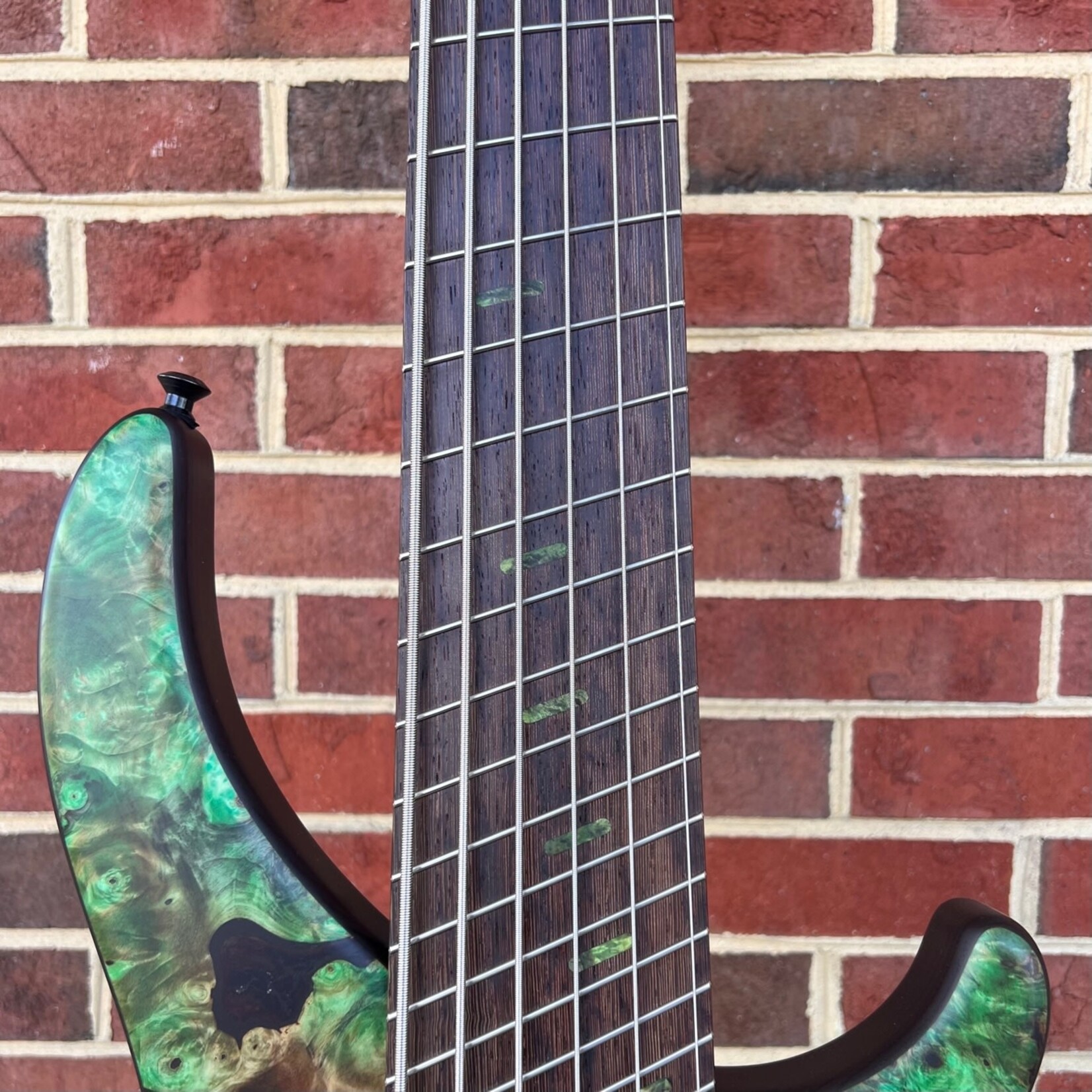 Dingwall Dingwall ABZ Custom 6-String, Trans Brown to Green Reverseburst, Buckeye Burl X-Top, Swamp Ash Body, Wenge Neck & Fretboard, Speedo Bars Inlays - Matching Wood, Darkglass Tone Capsule w/ Toggles, Dingwall Gig Bag