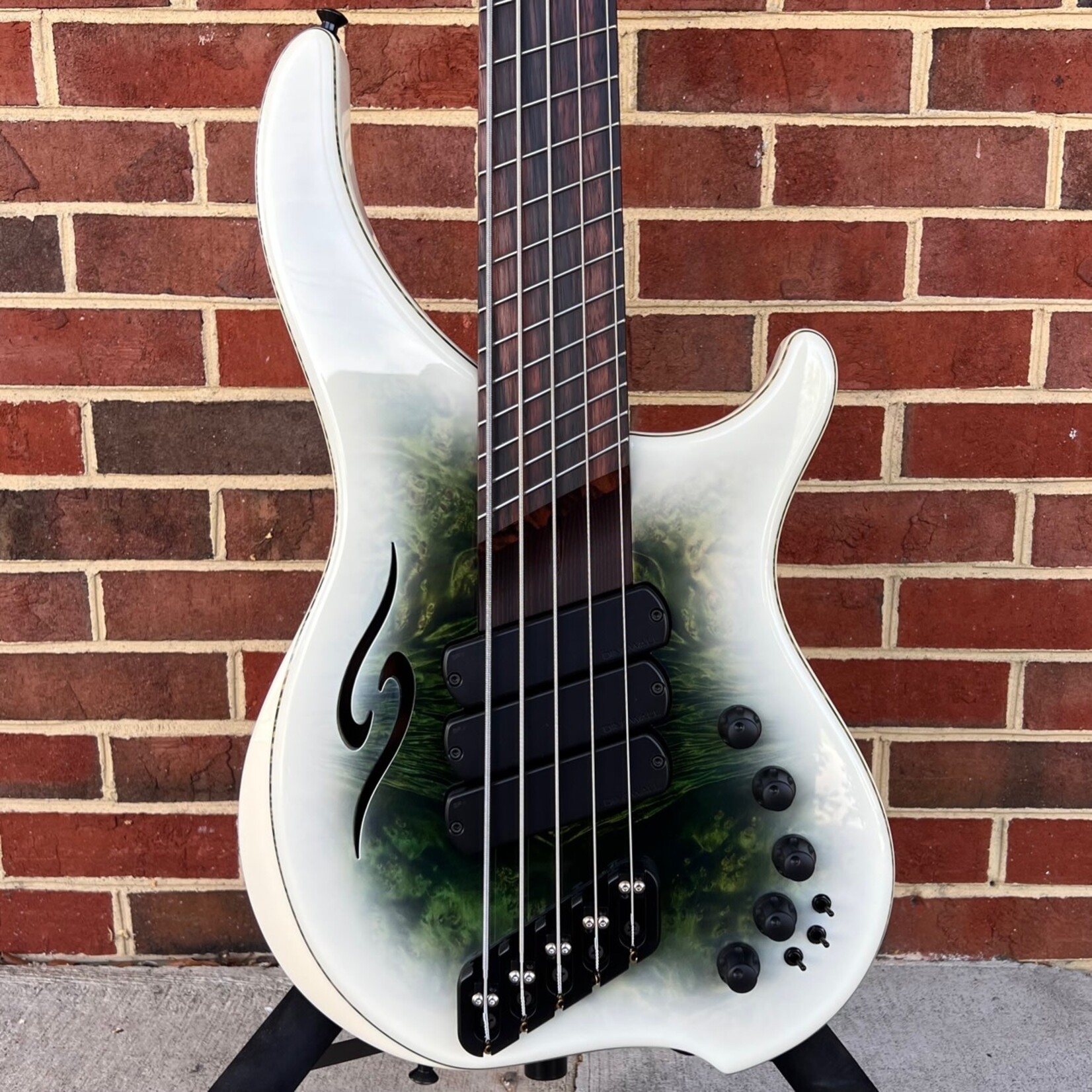 Dingwall Dingwall Custom ABII 5-String, Green to White Reverseburst, Maple Burl X-Top, Chambered Walnut Body, Flamed Maple Contrast Layer, Roasted Ash Neck, Macassar Ebony Fretboard, Hipshot Extender Key, Dingwall Gig Bag