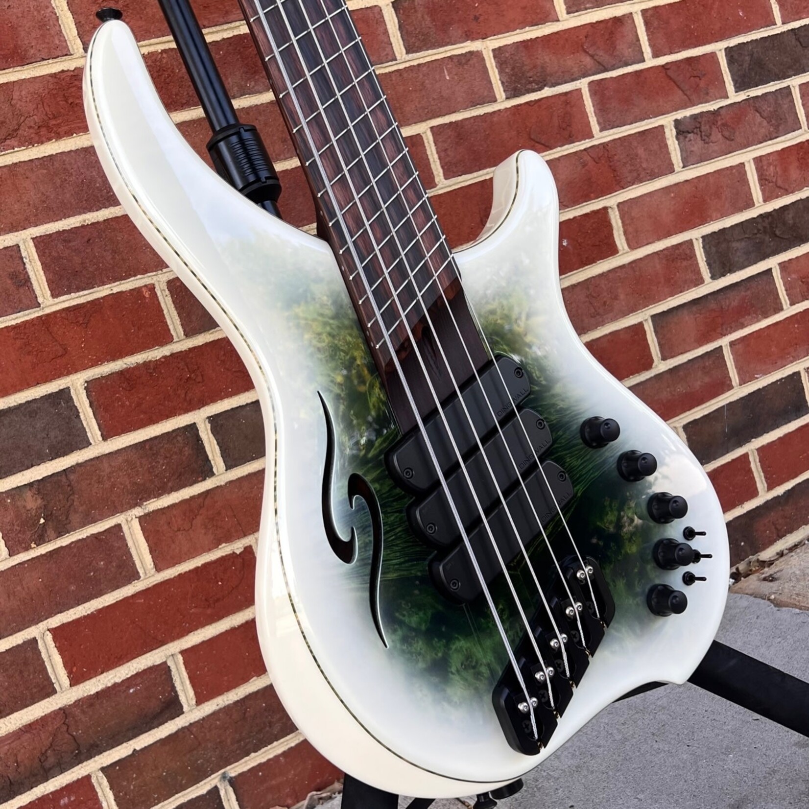 Dingwall Dingwall Custom ABII 5-String, Green to White Reverseburst, Maple Burl X-Top, Chambered Walnut Body, Flamed Maple Contrast Layer, Roasted Ash Neck, Macassar Ebony Fretboard, Hipshot Extender Key, Dingwall Gig Bag