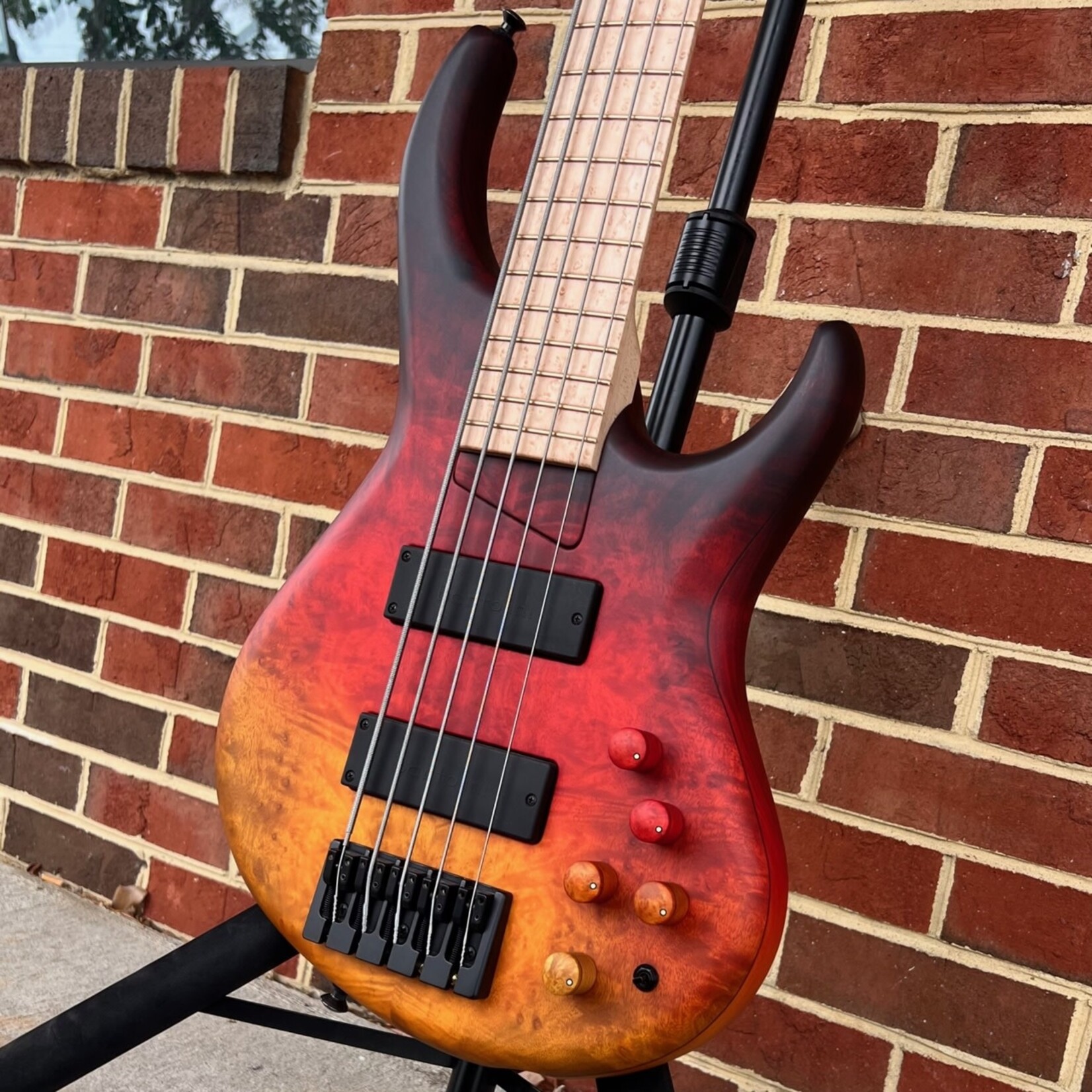 MTD MTD USA 535-24, Midnight Fade, Maple Burl 10-Top, Alder Body, Maple Neck, Birdseye Maple Fretboard, Matching Headstock, Stained Wood Knobs, Custom MTD Bridge, MTD Bag