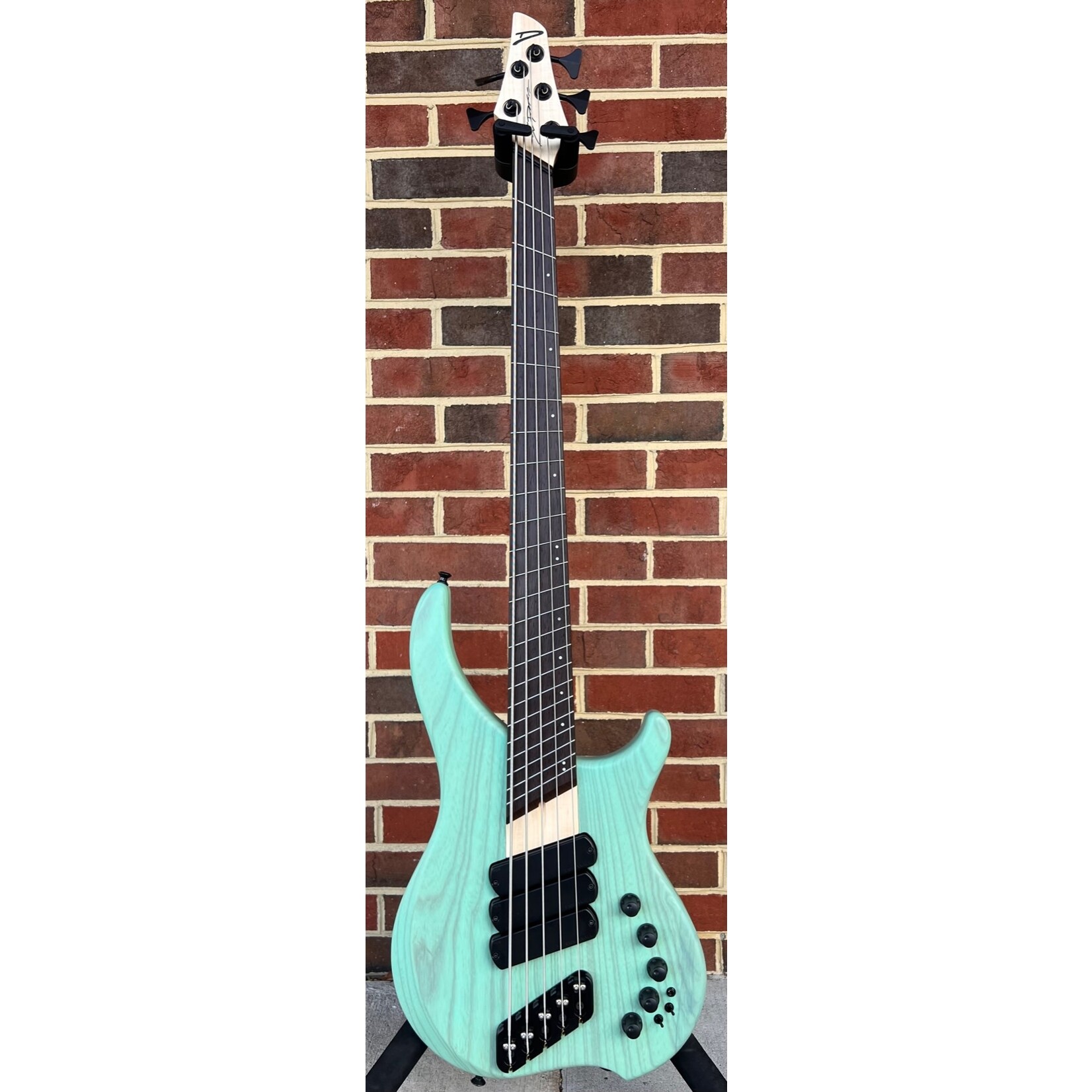 Dingwall Dingwall Custom ABZ 5-String, Transparent Pale Mint Green Satin, Swamp Ash Body, Maple Neck, Wenge Fretboard, Glockenklang Preamp w/ Toggles, Gig Bag