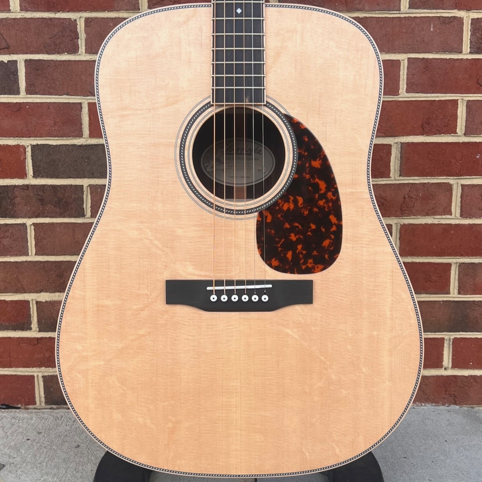Larrivee Larrivee D-40R, Bear Claw Sitka Spruce Top, Indian Rosewood Back & Sides, Maple Binding, Ebony Bridge & Fretboard, Bone Nut & Saddle, Hardshell Case, SN# 141232