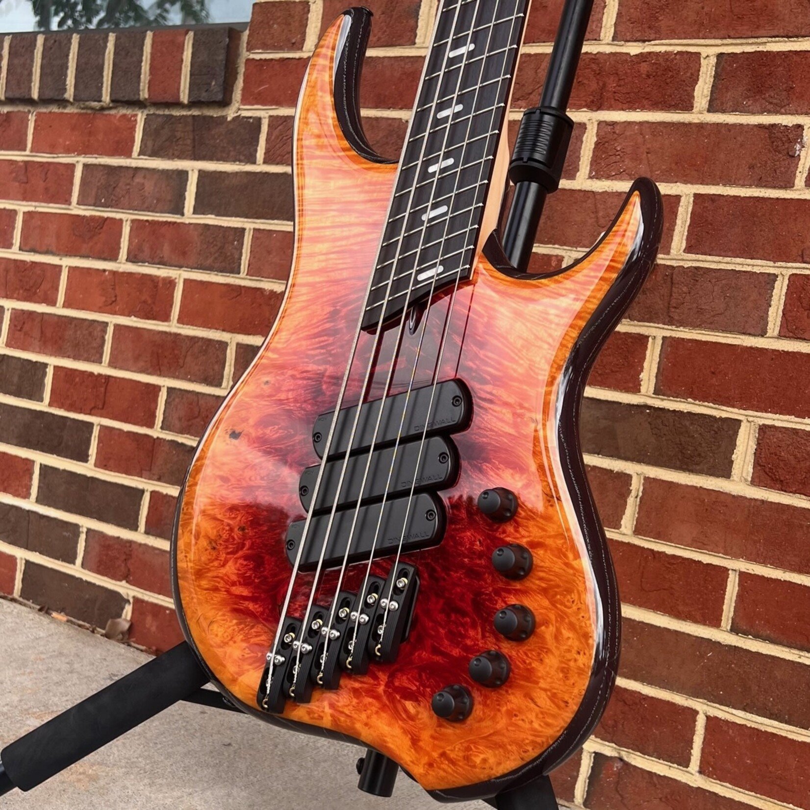 Dingwall Dingwall Z3 Custom 5-String, Bloodmoon Burst, Trans Black Back w/ White Grain Fill, Maple Neck, Macassar Ebony Fretboard, Darkglass Preamp, White Pearloid Speedo Bar Inlays & Side Dots, Matching Headstock, Black Hardware, Gig Bag, SN# 6737