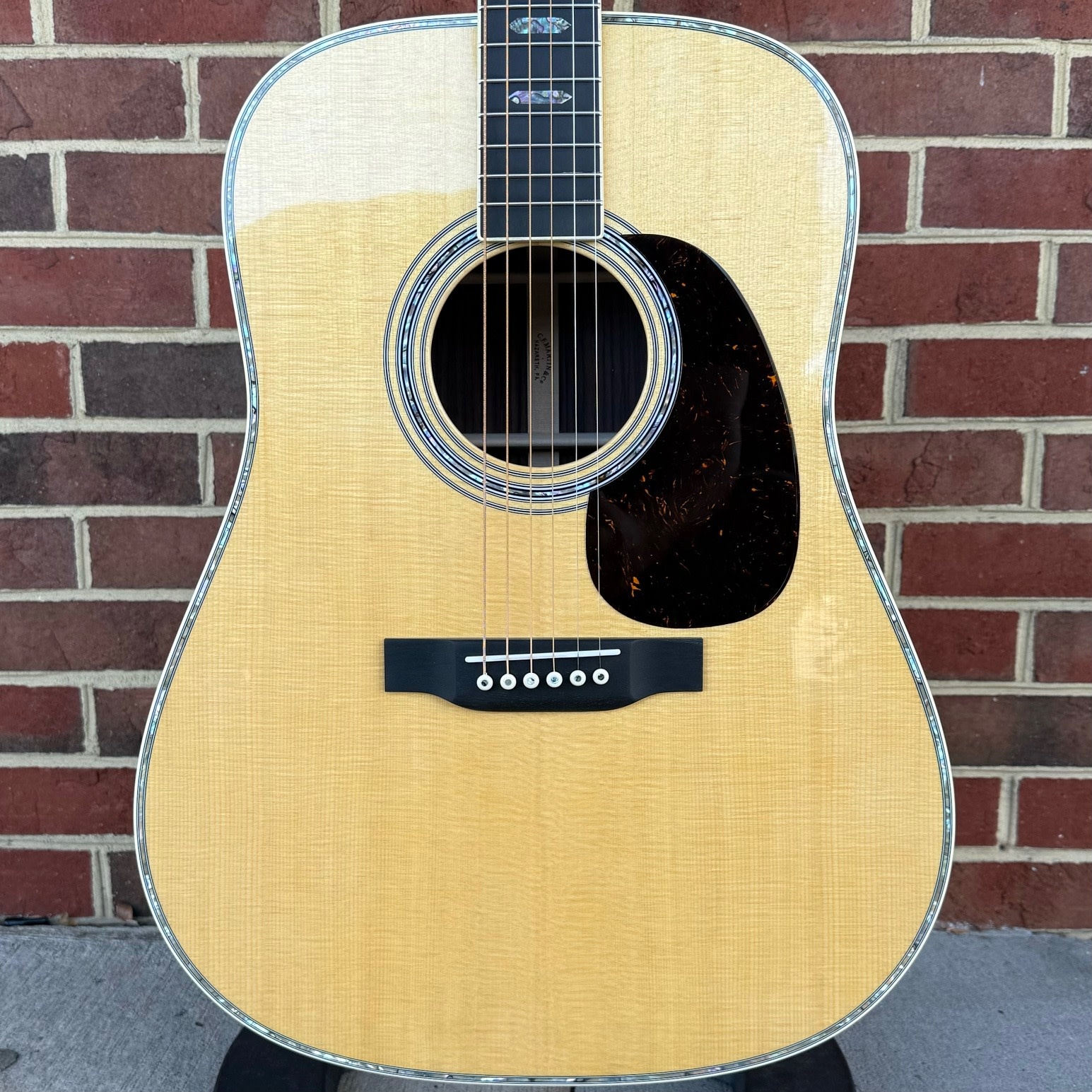 人気ブランドからコーディネートを探す Top, Spruce D-41, Martin Premium Back Rosewood Indian East タンクトップ