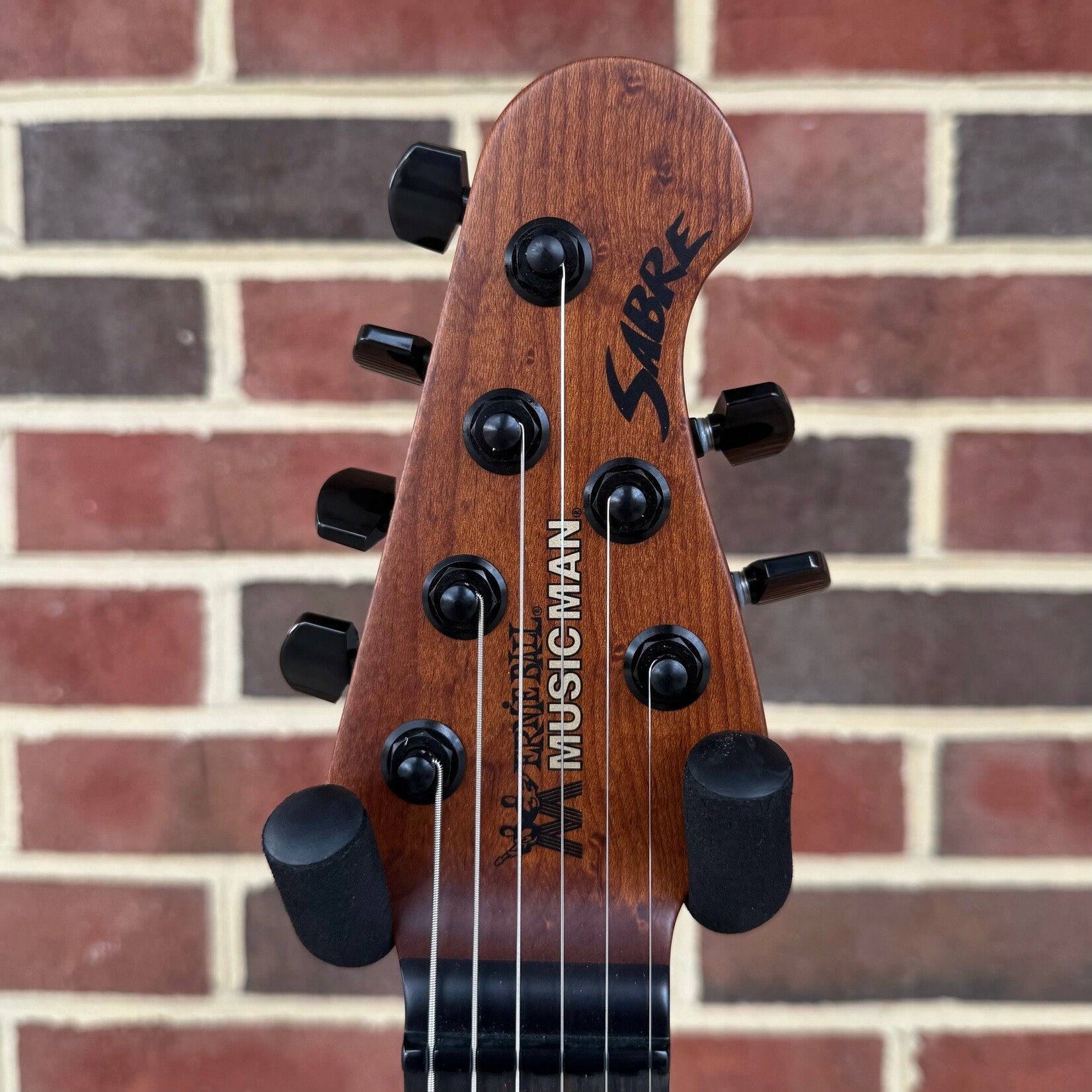 Music Man Music Man Sabre, Gator Burst, Flame Maple Top, Roasted Maple Neck, Ebony Fretboard, Music Man Mono Case