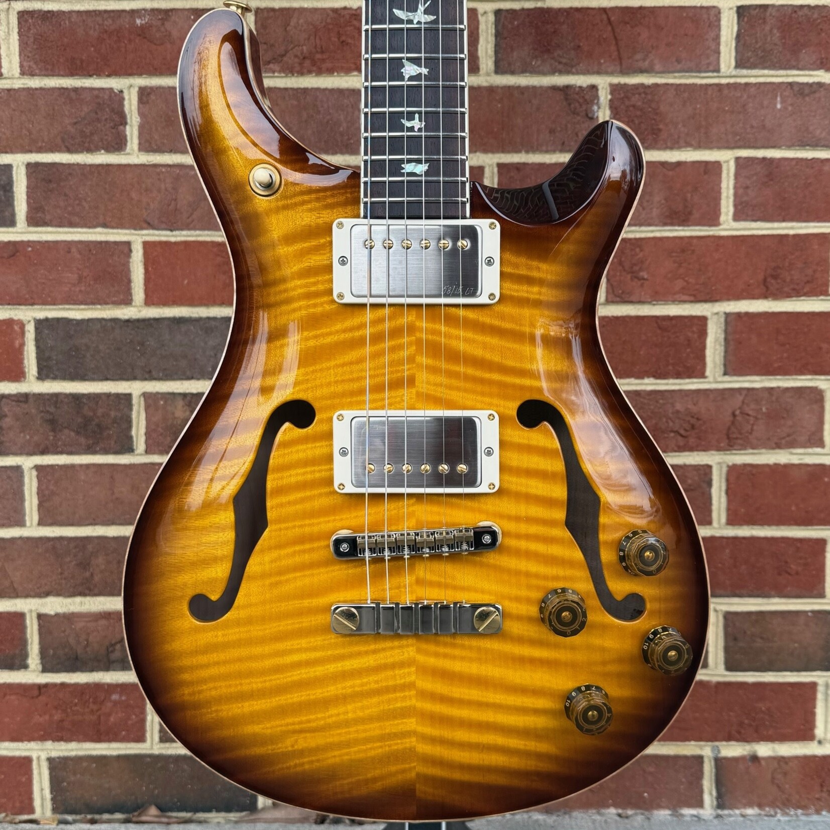 Paul Reed Smith Paul Reed Smith McCarty 594 Hollowbody II 10-Top, McCarty Tobacco Sunburst, Flame Maple Top & Back, Mahogany Core & Neck, Rosewood Fretboard, 58/15LT Pickups, Hardshell Case