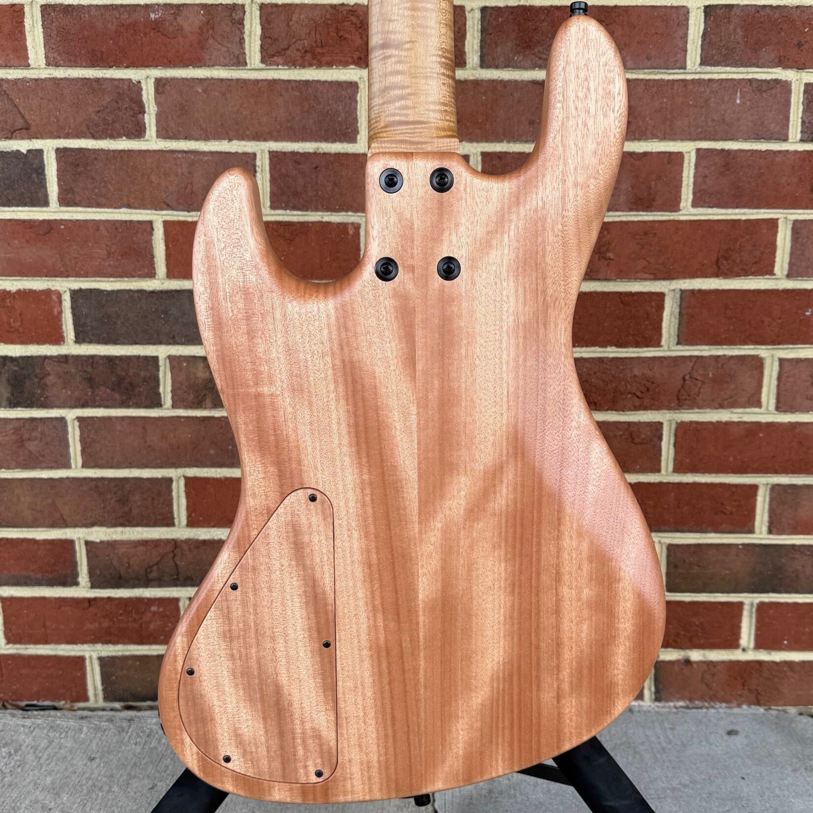 Sadowsky Sadowsky Masterbuilt 2024 Limited, #5 of 35 Worldwide, 4-String, 21-Fret M/J Bass, Marbled Padouk Top, Okoume Body, Roasted Maple Neck, Madagascar Rosewood Fretboard