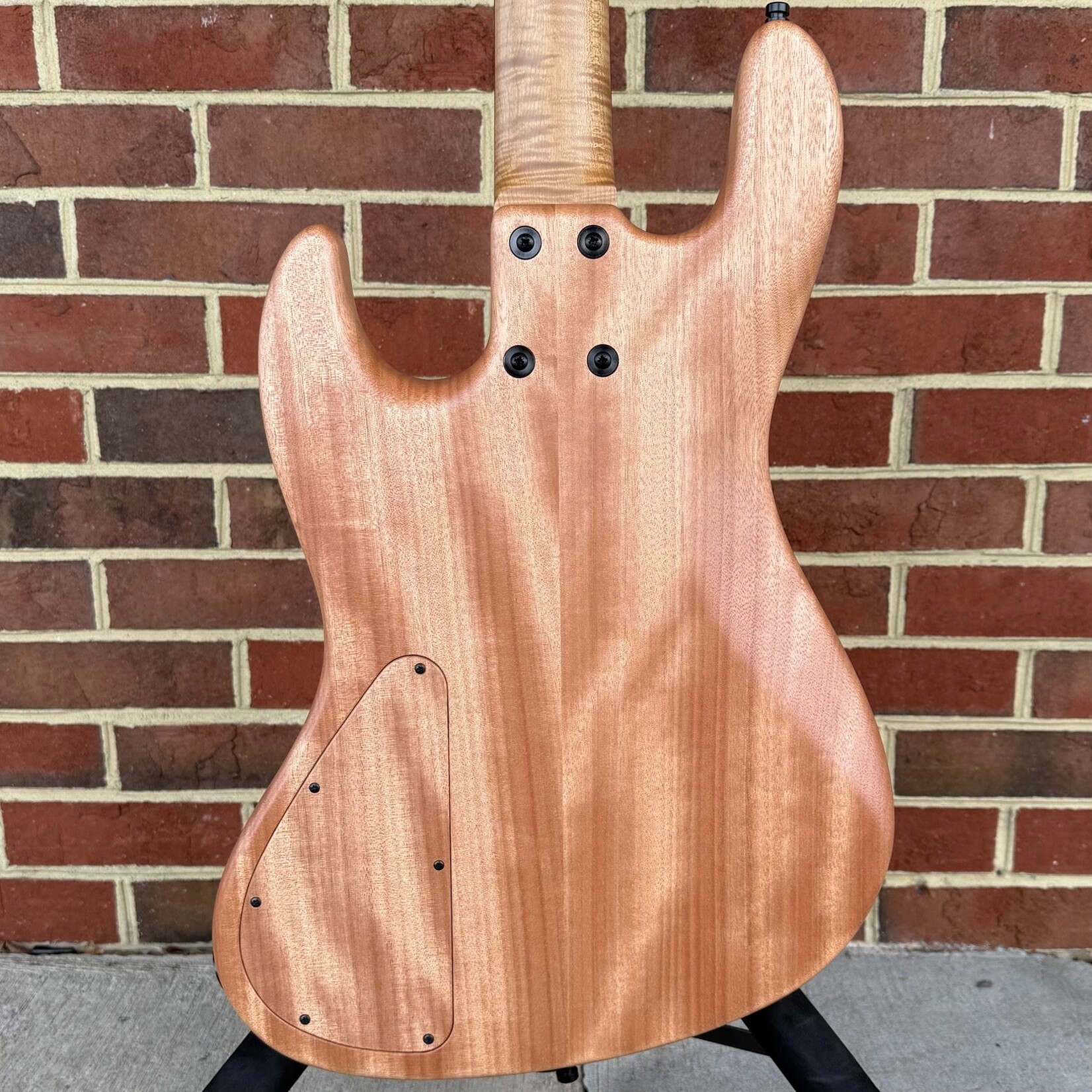 Sadowsky Sadowsky Masterbuilt 2024 Limited, #5 of 35 Worldwide, 4-String, 21-Fret M/J Bass, Marbled Padouk Top, Okoume Body, Roasted Maple Neck, Madagascar Rosewood Fretboard