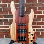 Sadowsky Sadowsky Masterbuilt 2024 Limited, #7 of 35 Worldwide, 5-String, 21-Fret M/J Bass, Marbled Padouk Top, Okoume Body, Roasted Maple Neck, Madagascar Rosewood Fretboard