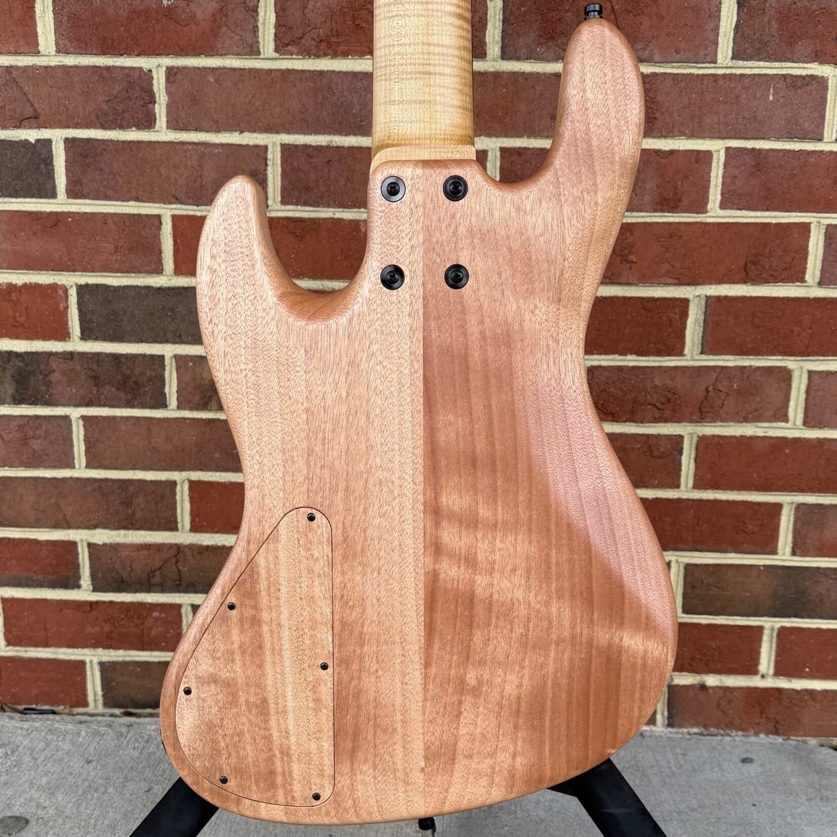 Sadowsky Sadowsky Masterbuilt 2024 Limited, #7 of 35 Worldwide, 5-String, 21-Fret M/J Bass, Marbled Padouk Top, Okoume Body, Roasted Maple Neck, Madagascar Rosewood Fretboard