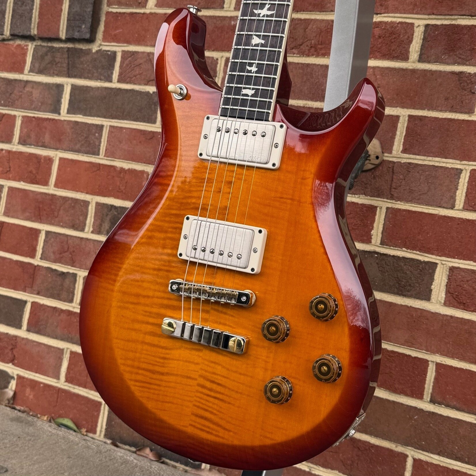 Paul Reed Smith Paul Reed Smith S2 McCarty 594, Dark Cherry Sunburst, Flame Maple Top, Mahogany Body & Neck, 58/15 LT Pickups, Gig Bag