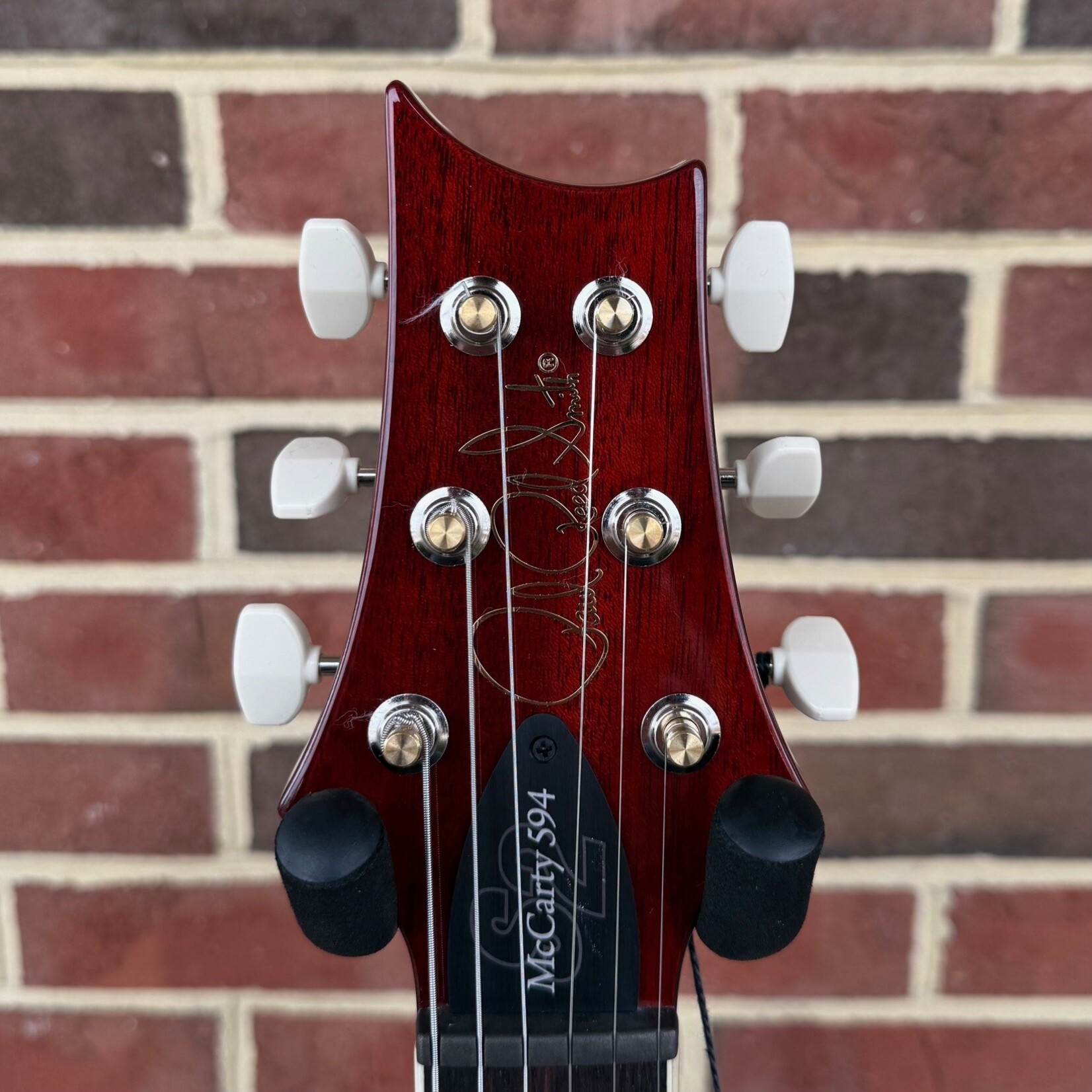 Paul Reed Smith Paul Reed Smith S2 McCarty 594, Dark Cherry Sunburst, Flame Maple Top, Mahogany Body & Neck, 58/15 LT Pickups, Gig Bag