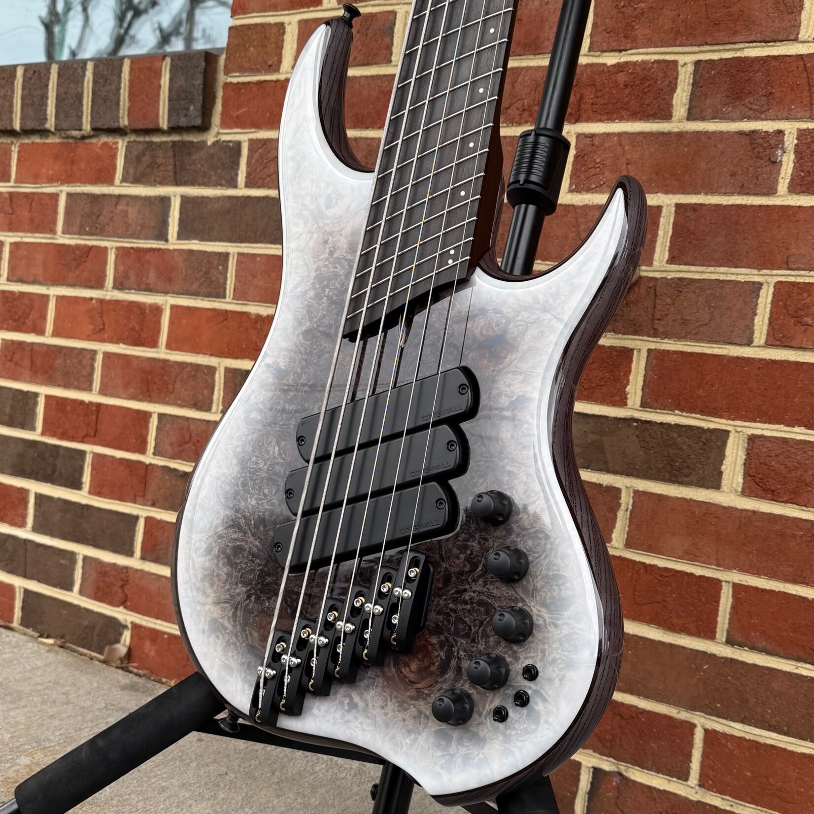 Dingwall Dingwall Z3 Custom 6-String, Faded Black to Trans White Reverseburst, Maple Burl X-Top, Wenge Contrast Layer, Dual Density Swamp Ash Body, Roasted Ash Neck, Macassar Ebony Fretboard, Darkglass Tone Capsule w/ Toggles, Dingwall Deluxe Gig Bag