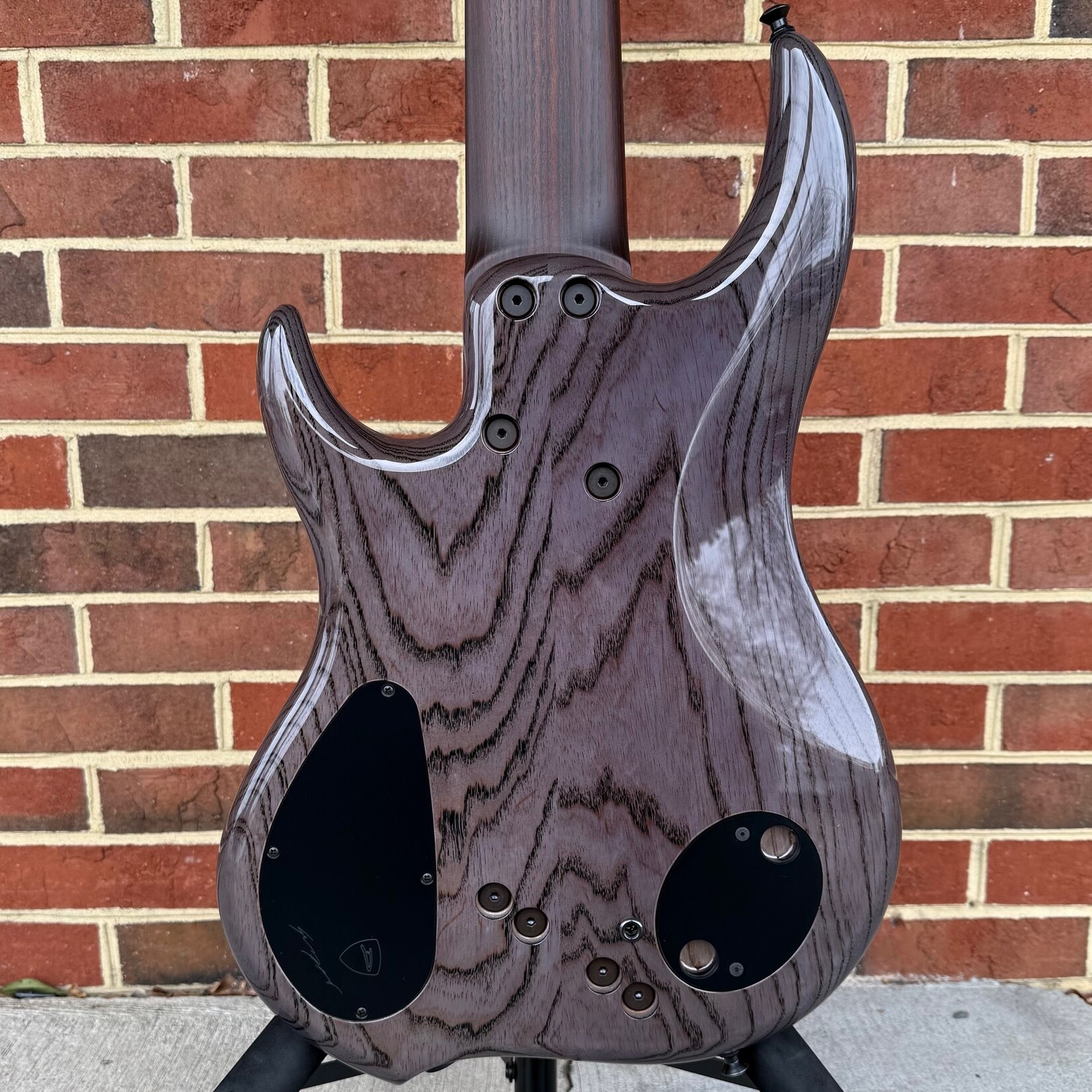 Dingwall Dingwall Z3 Custom 6-String, Faded Black to Trans White Reverseburst, Maple Burl X-Top, Wenge Contrast Layer, Dual Density Swamp Ash Body, Roasted Ash Neck, Macassar Ebony Fretboard, Darkglass Tone Capsule w/ Toggles, Dingwall Deluxe Gig Bag