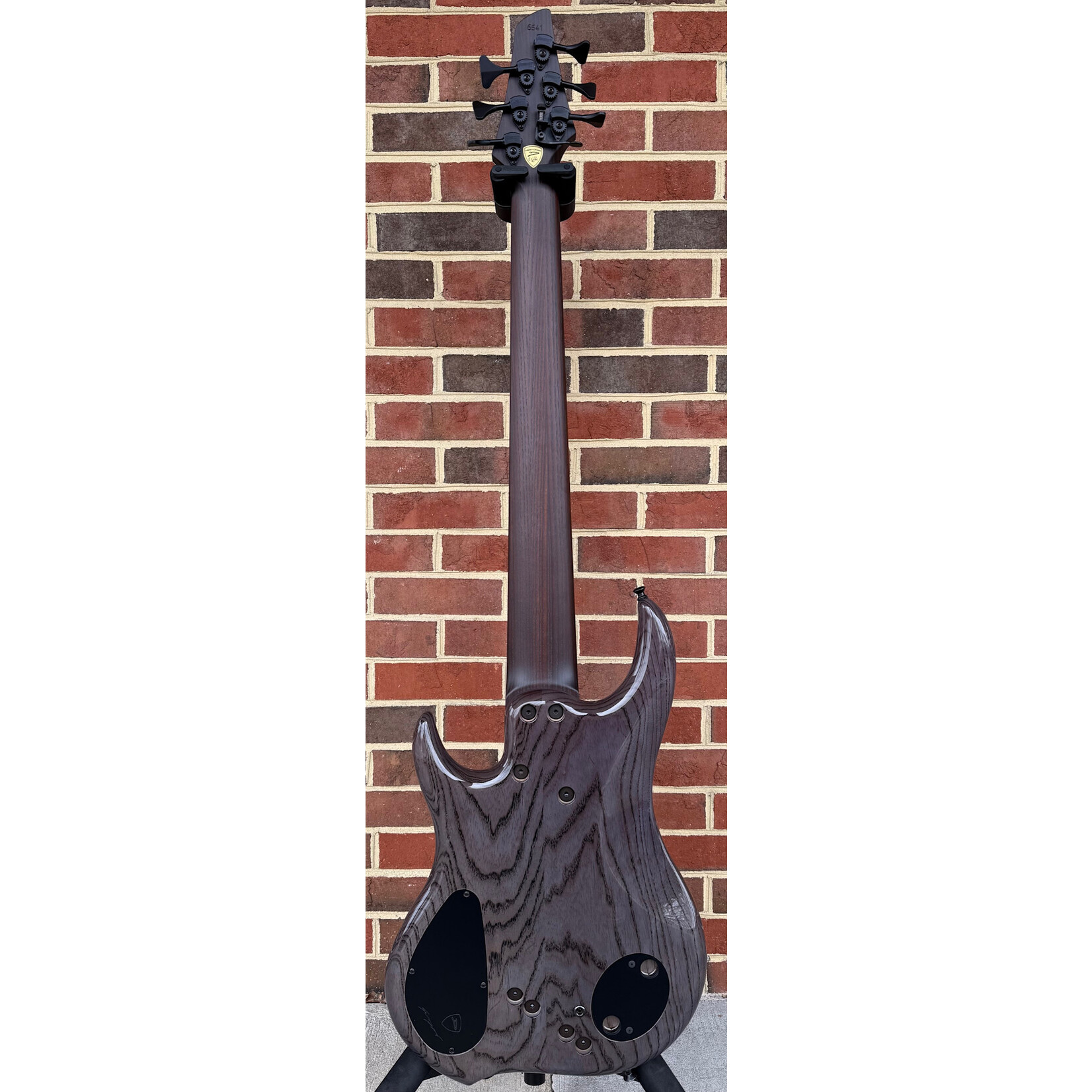 Dingwall Dingwall Z3 Custom 6-String, Faded Black to Trans White Reverseburst, Maple Burl X-Top, Wenge Contrast Layer, Dual Density Swamp Ash Body, Roasted Ash Neck, Macassar Ebony Fretboard, Darkglass Tone Capsule w/ Toggles, Dingwall Deluxe Gig Bag
