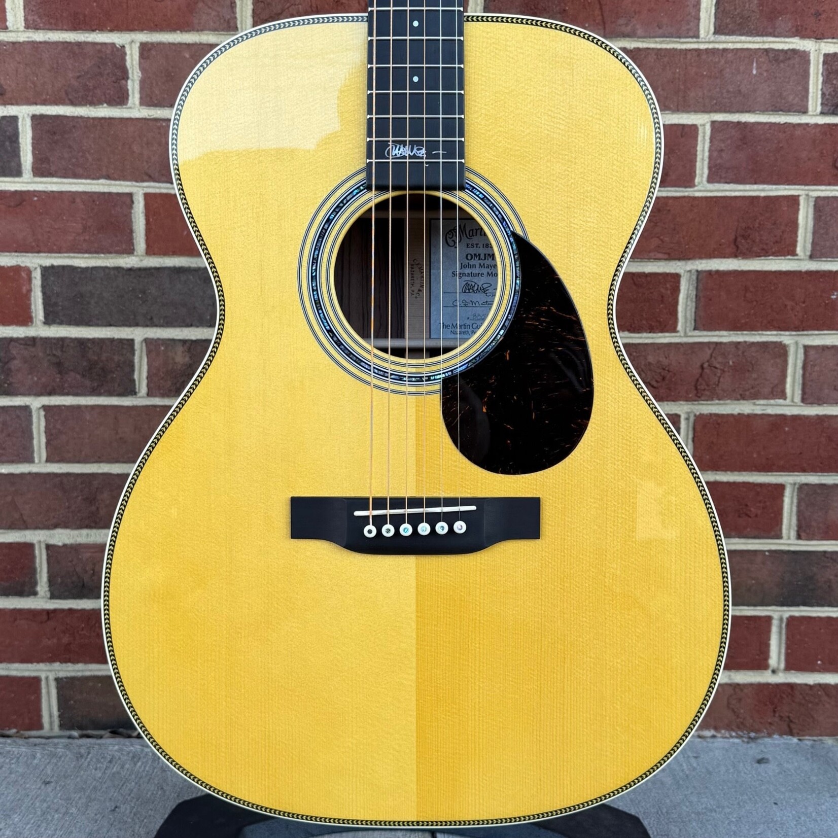 Martin Martin OMJM John Mayer Signature Model, Englemann Spruce Top, East Indian Rosewood Back & Sides, Ebony Bridge & Fretboard, Hardshell Case