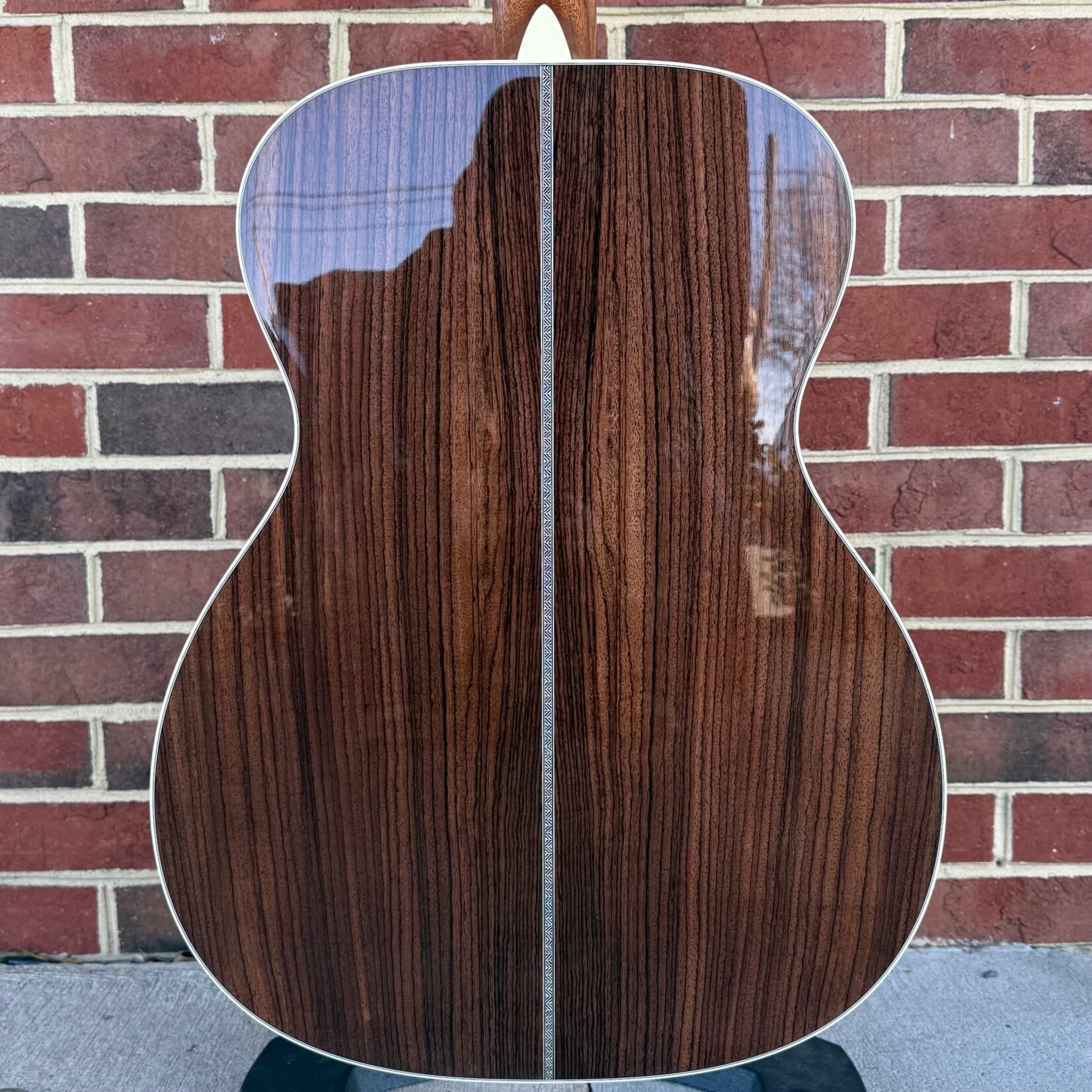 Martin Martin OMJM John Mayer Signature Model, Englemann Spruce Top, East Indian Rosewood Back & Sides, Ebony Bridge & Fretboard, Hardshell Case