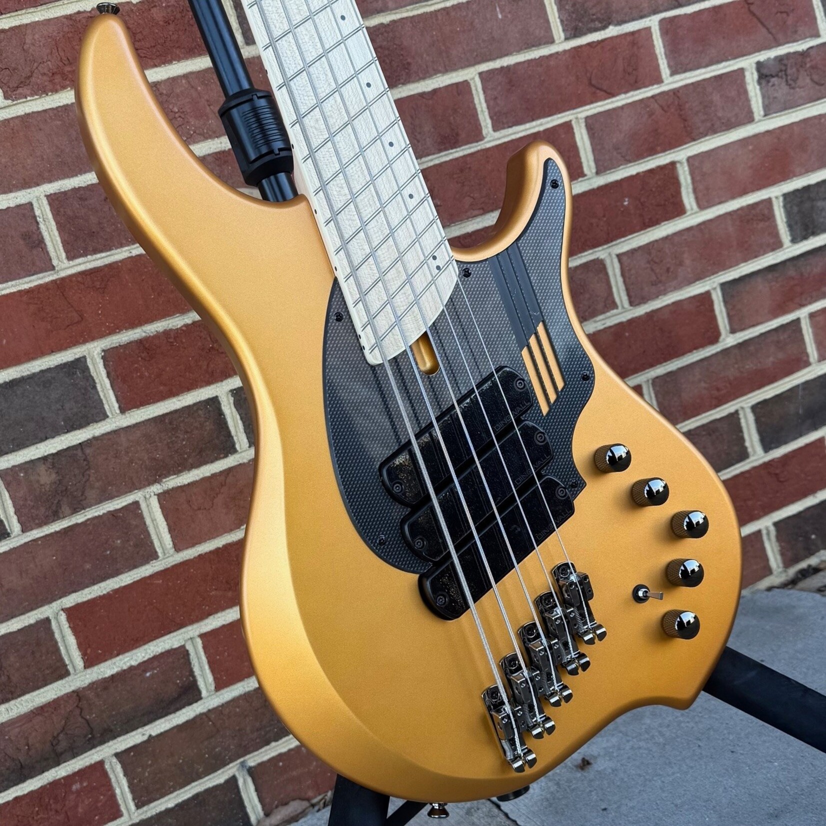 Dingwall Dingwall NG3 5-String, Matte Gold Metallic, Maple Neck, Maple Fretboard, Matching Headstock, Darkglass Tone Capsule, Dingwall Gig Bag, SN# 17425