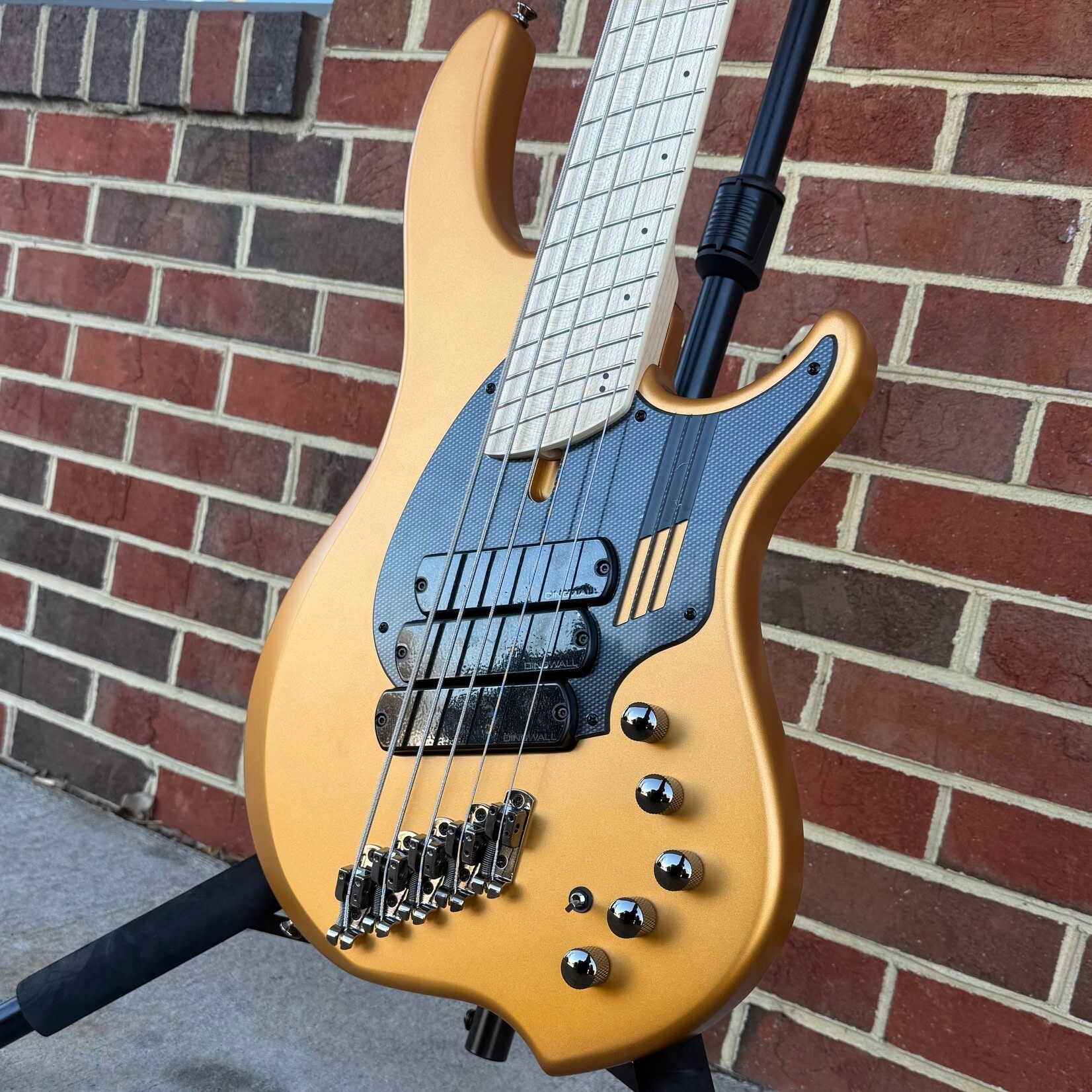 Dingwall Dingwall NG3 5-String, Matte Gold Metallic, Maple Neck, Maple Fretboard, Matching Headstock, Darkglass Tone Capsule, Dingwall Gig Bag, SN# 17425