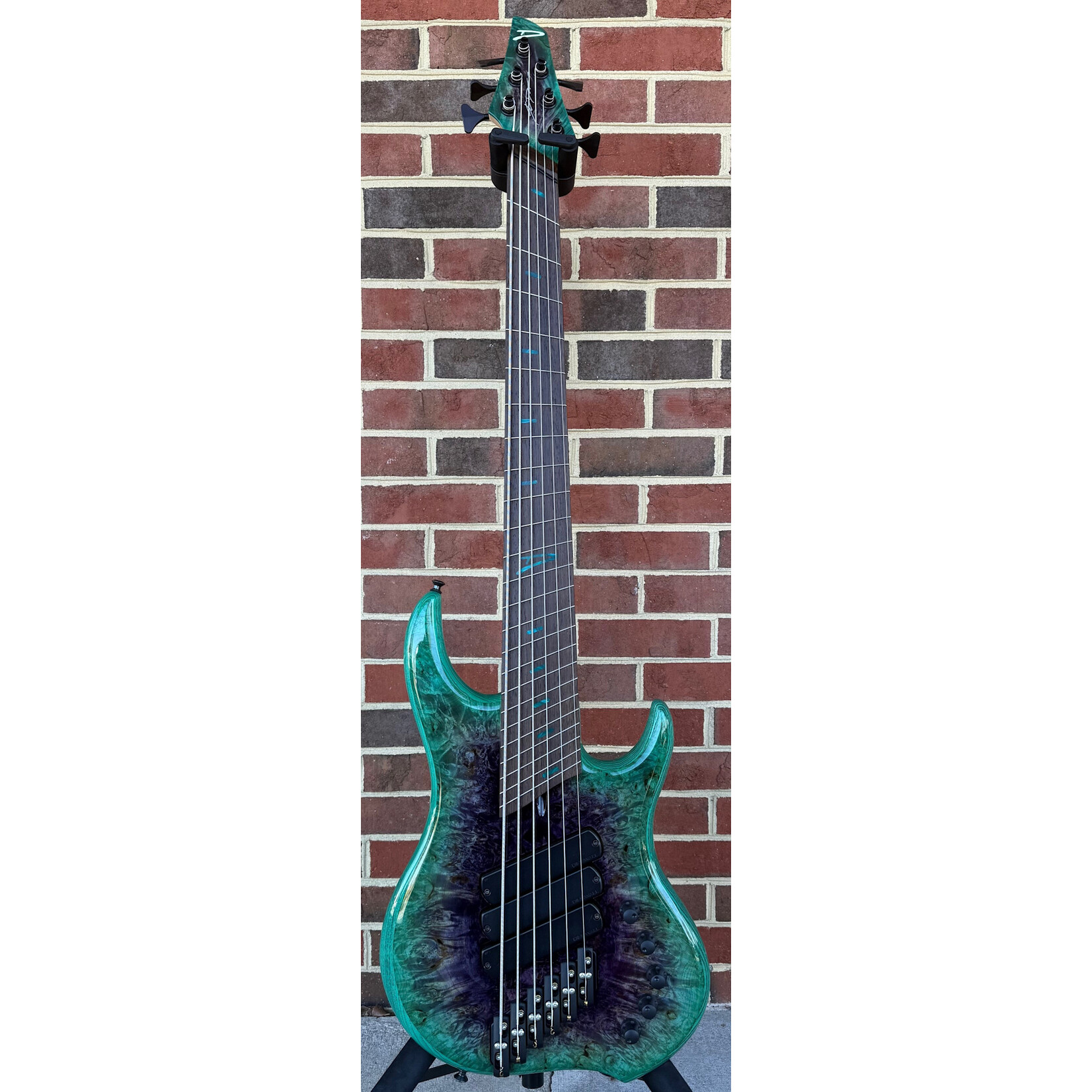 Dingwall Dingwall Z3 6-String, Purple to Turquoise Reverseburst, Maple Burl X-Top, Swamp Ash Body, 5pc Maple Neck, Wenge Fretboard, Colored Pearloid Speedo Bar Inlays, Super Fatty II Pickups, Neve Preamp w/ Master Tone Control, Dingwall Deluxe Gig Bag (USED)