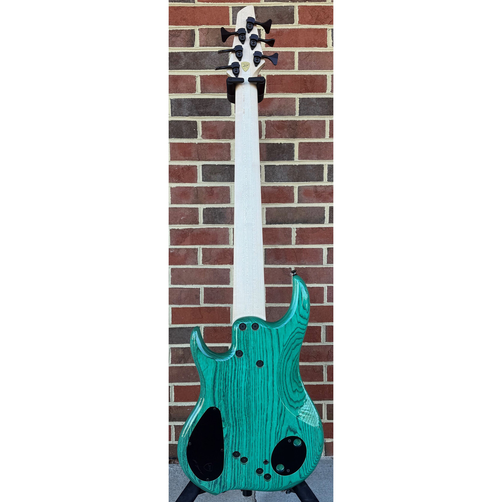 Dingwall Dingwall Z3 6-String, Purple to Turquoise Reverseburst, Maple Burl X-Top, Swamp Ash Body, 5pc Maple Neck, Wenge Fretboard, Colored Pearloid Speedo Bar Inlays, Super Fatty II Pickups, Neve Preamp w/ Master Tone Control, Dingwall Deluxe Gig Bag (USED)