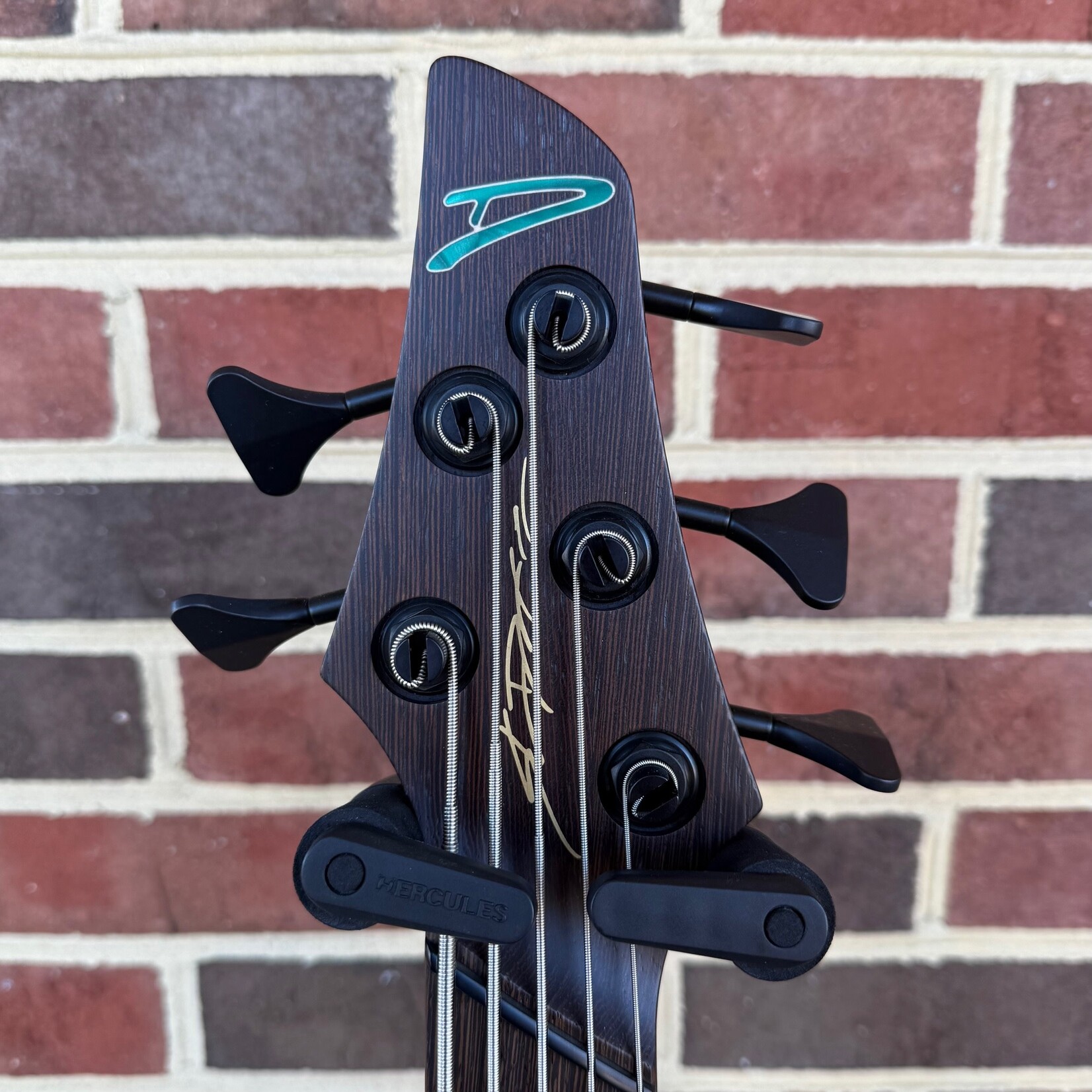 Dingwall Dingwall Custom ABII 5-String, NAMM Bass, Dark Candy Green, Walnut Top, Flame Maple Contrast Layer, Walnut Body, Wenge Neck & Fretboard, P-Tone/FD3 Pickups, Neve Preamp w/ Master Tone & Mini Toggles, 12th Fret D Inlay with Outline, Dingwall Deluxe