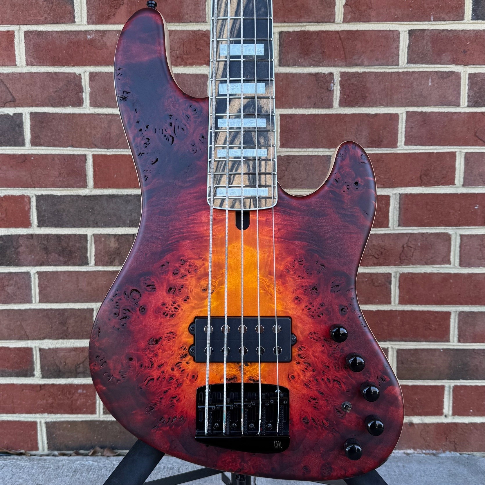 ベース Mayones Jabba Custom 5 Mayones Jabba Custom 5, NAMM 2025, Trans Dirty Blue Burst
