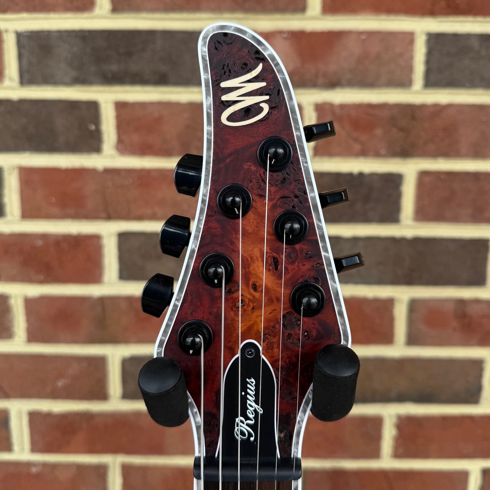 Mayones Mayones Regius 6, Lava Burst RAW, 4A Eye Poplar Top, Swamp Ash Body, 11pc Maple / Mahogany / Wenge / Amazakoe Neck, Royal Ebony Fretboard, Royal Ebony Wood Knobs, Velvetrone Ironside + Solium Pickups, Hardshell Case