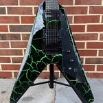 Dunable Guitars Dunable Asteroid DE, Black/Green Crackle, Floyd Rose Tremolo, Dunable Bladewolf Pickups, Gig Bag