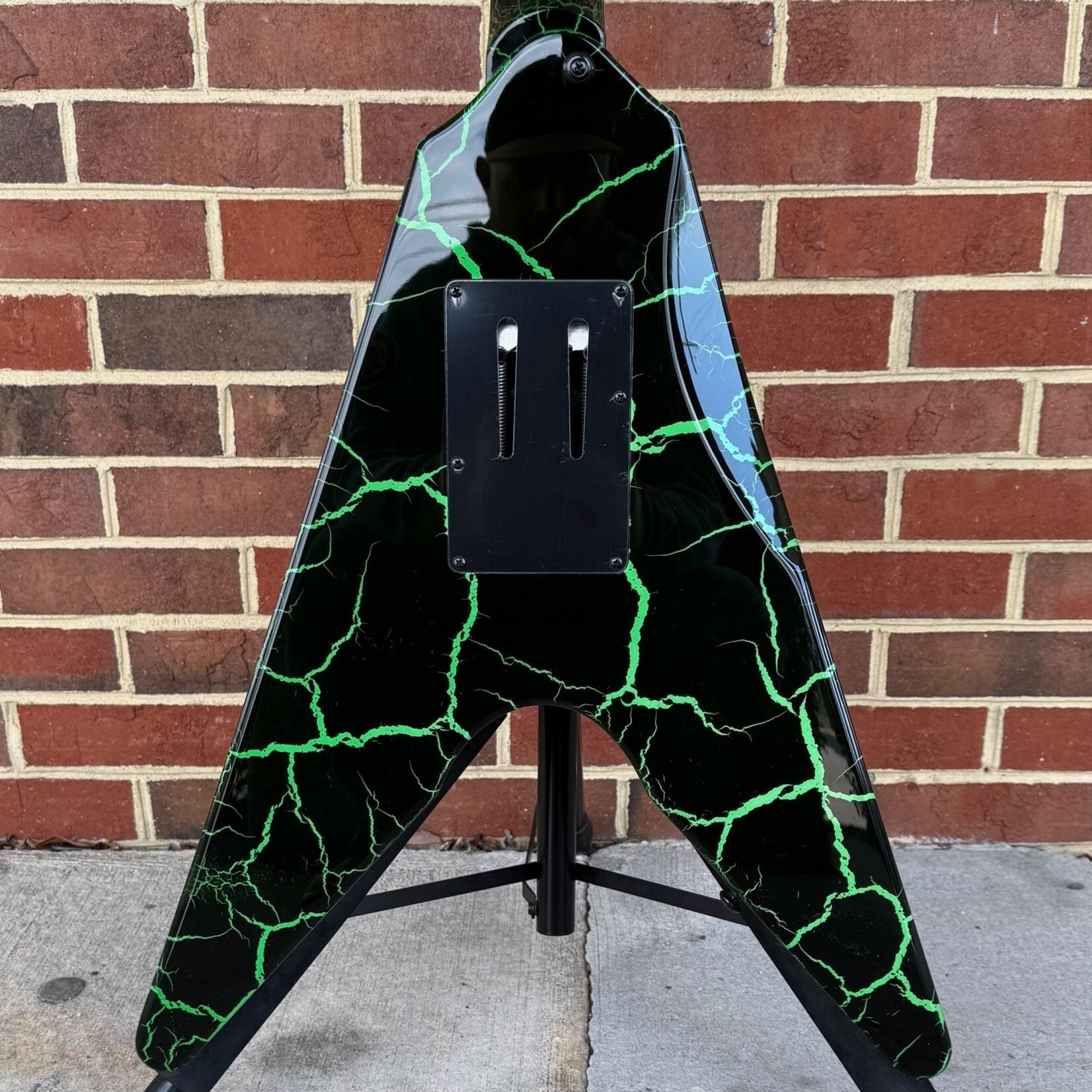 Dunable Guitars Dunable Asteroid DE, Black/Green Crackle, Floyd Rose Tremolo, Dunable Bladewolf Pickups, Gig Bag