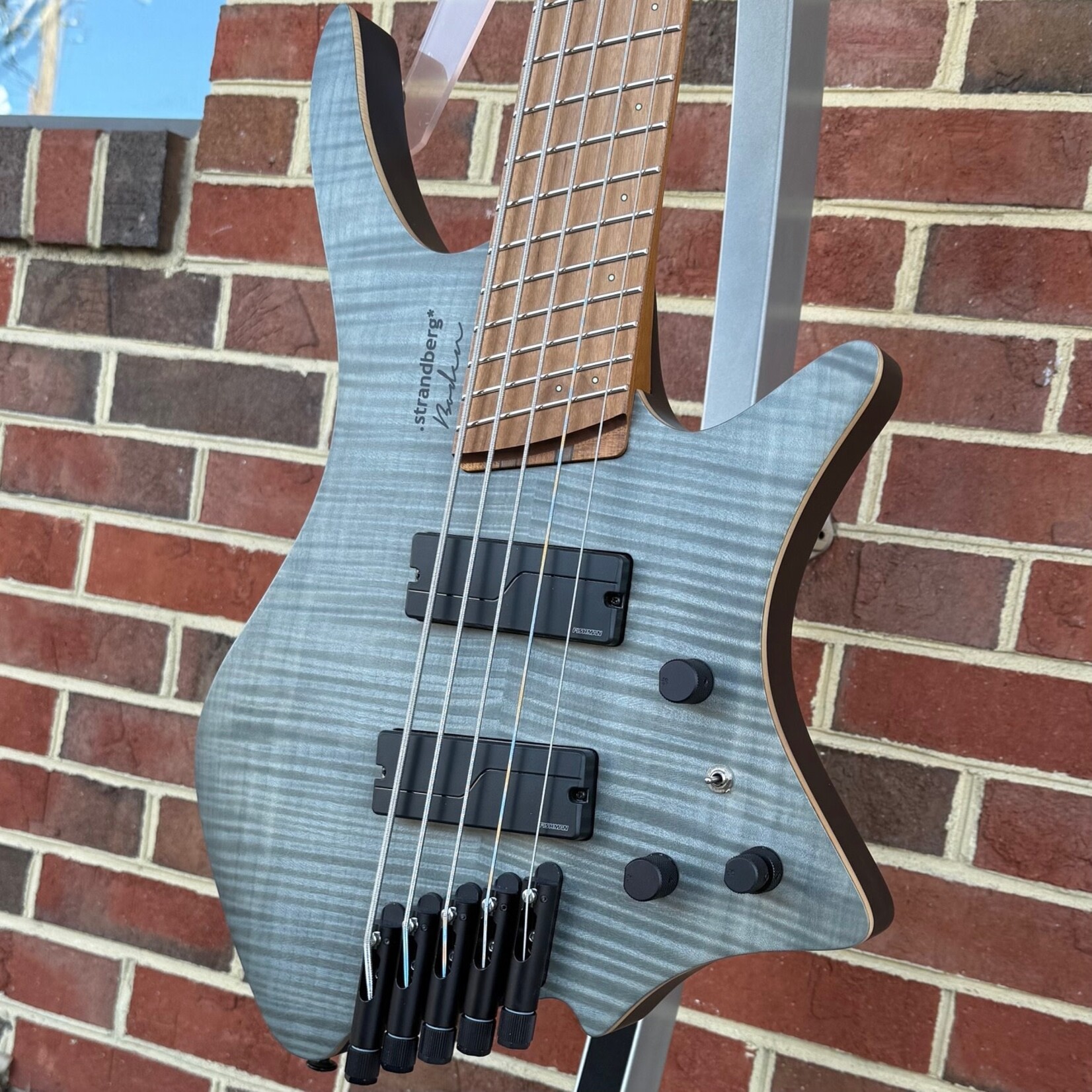 Strandberg Strandberg Boden Bass Standard 5, Charcoal, American Basswood Body, Maple Top, Flame Maple Top Veneer, Fishman Fluence Pickups, Strandberg EGS Rev2 Mono Rail Bridge, Gig Bag