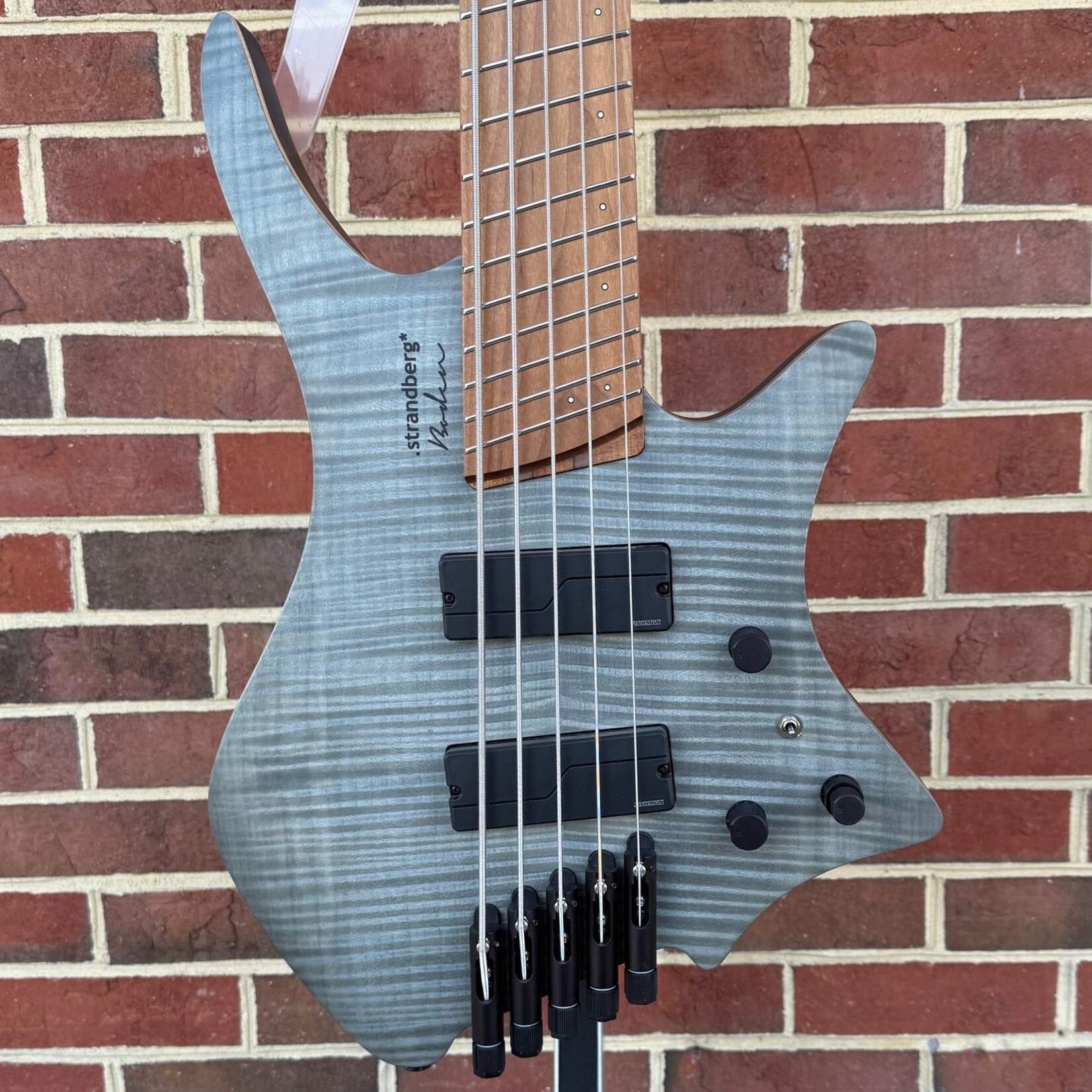 Strandberg Strandberg Boden Bass Standard 5, Charcoal, American Basswood Body, Maple Top, Flame Maple Top Veneer, Fishman Fluence Pickups, Strandberg EGS Rev2 Mono Rail Bridge, Gig Bag