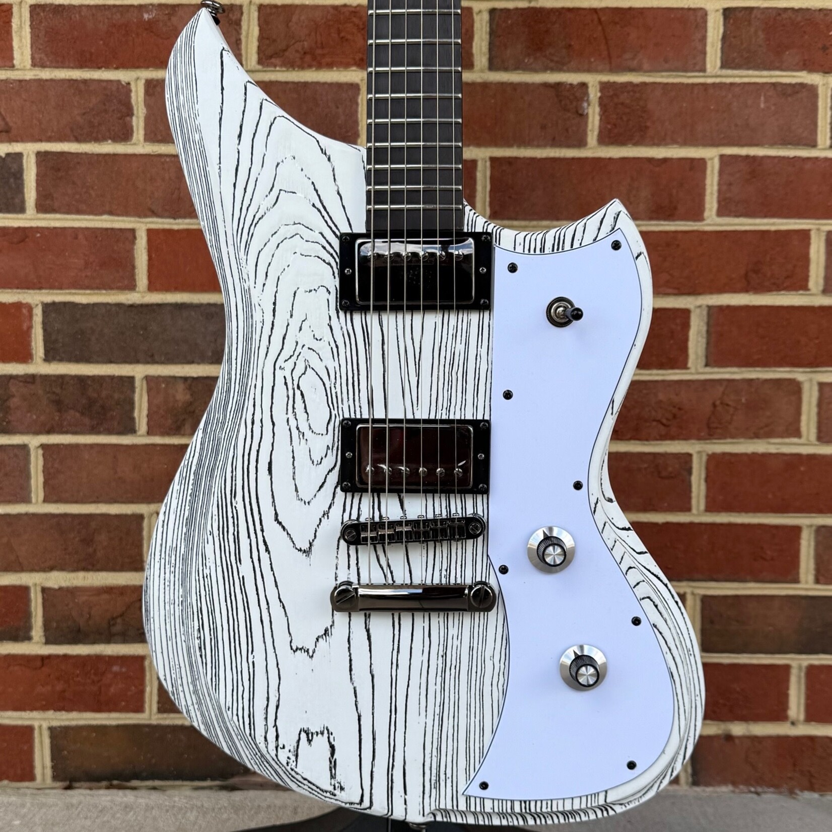 Dunable Guitars Dunable Yeti DE Limited Edition, 1 of 24, Matte White, Swamp Ash Body, Mahogany Neck, Ebony Fretboard, Dunable Cthulu Pickups, Locking Tuners, Gig Bag