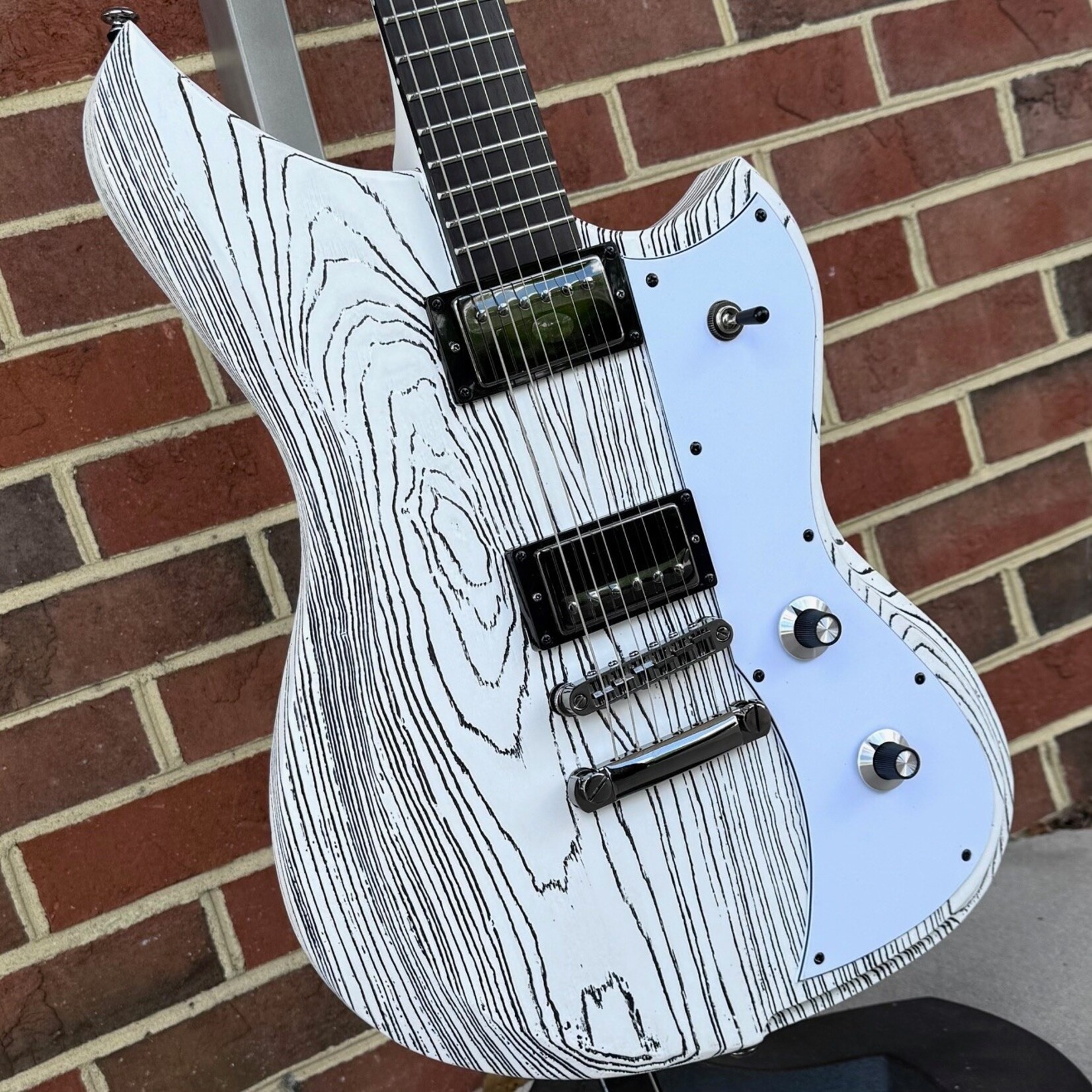 Dunable Guitars Dunable Yeti DE Limited Edition, 1 of 24, Matte White, Swamp Ash Body, Mahogany Neck, Ebony Fretboard, Dunable Cthulu Pickups, Locking Tuners, Gig Bag