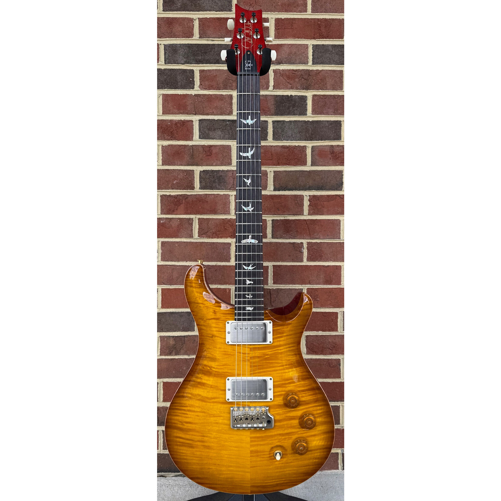 Paul Reed Smith Paul Reed Smith DGT 10-Top, McCarty Sunburst, Flame Maple Top, Mahogany Body & Neck, Rosewood Fretboard, Bird Inlays, Hardshell Case (USED)