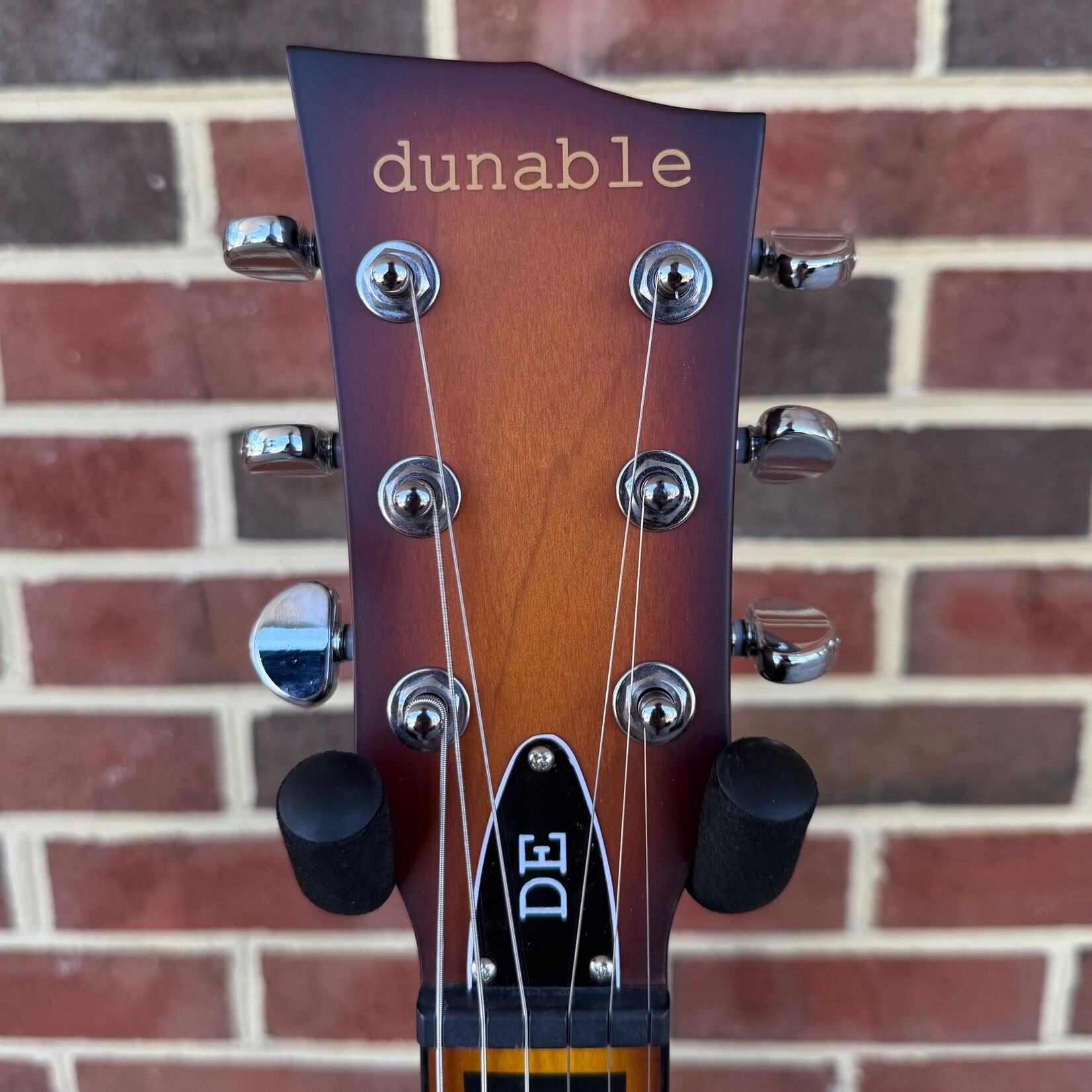 Dunable Guitars Dunable Yeti DE Limited Edition, 1 of 24, Amber Tobacco Burst, Swamp Ash Body, Mahogany Neck, Maple Fretboard, Block Inlays, Dunable Cthulu Pickups, Wilkinson Rotomatic Tuners, Gig Bag