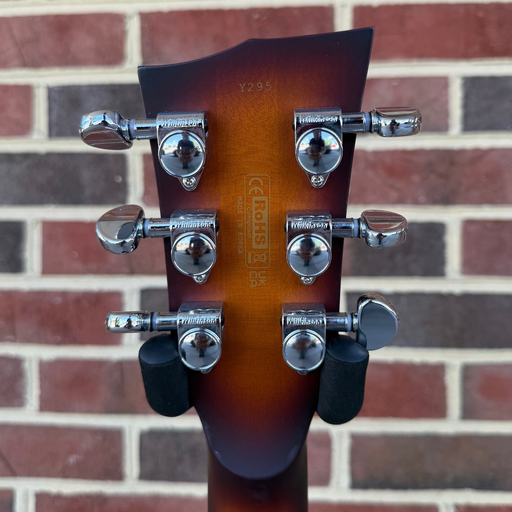 Dunable Guitars Dunable Yeti DE Limited Edition, 1 of 24, Amber Tobacco Burst, Swamp Ash Body, Mahogany Neck, Maple Fretboard, Block Inlays, Dunable Cthulu Pickups, Wilkinson Rotomatic Tuners, Gig Bag