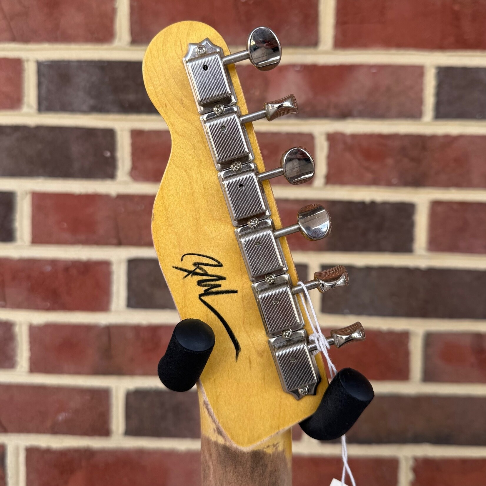 Nash Nash T-68/PSLY, Pink Paisley, Light Aging, Alder Body, Rosewood Fretboard, Lollar Pickups, Hardshell Case