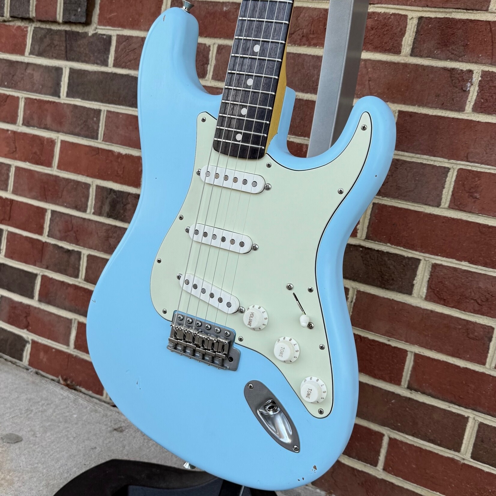 Nash Nash S-63, Sonic Blue, Alder Body, Light Aging, Maple Neck, Rosewood Fretboard, Matching Headstock, Lollar Pickups, Hardshell Case