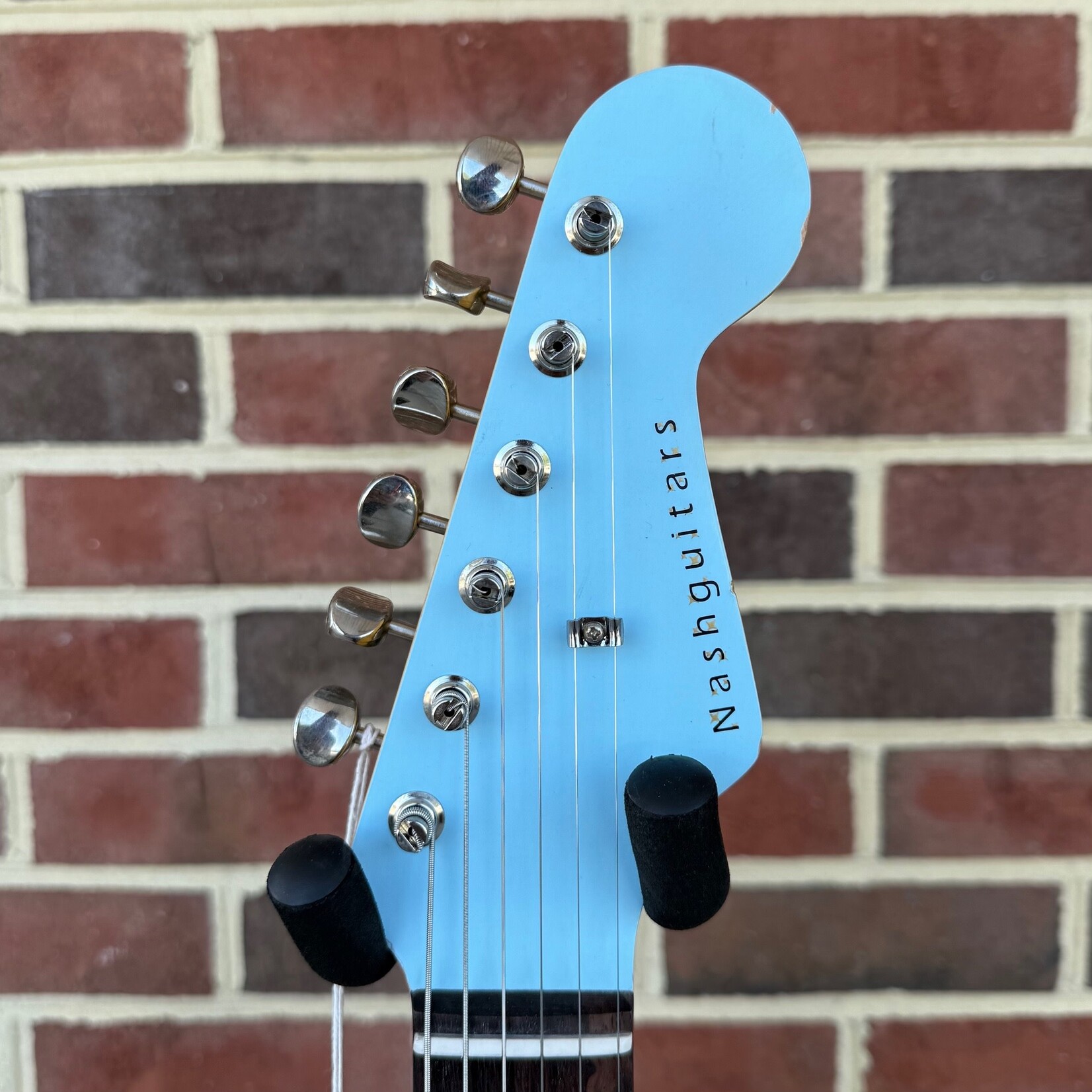 Nash Nash S-63, Sonic Blue, Alder Body, Light Aging, Maple Neck, Rosewood Fretboard, Matching Headstock, Lollar Pickups, Hardshell Case