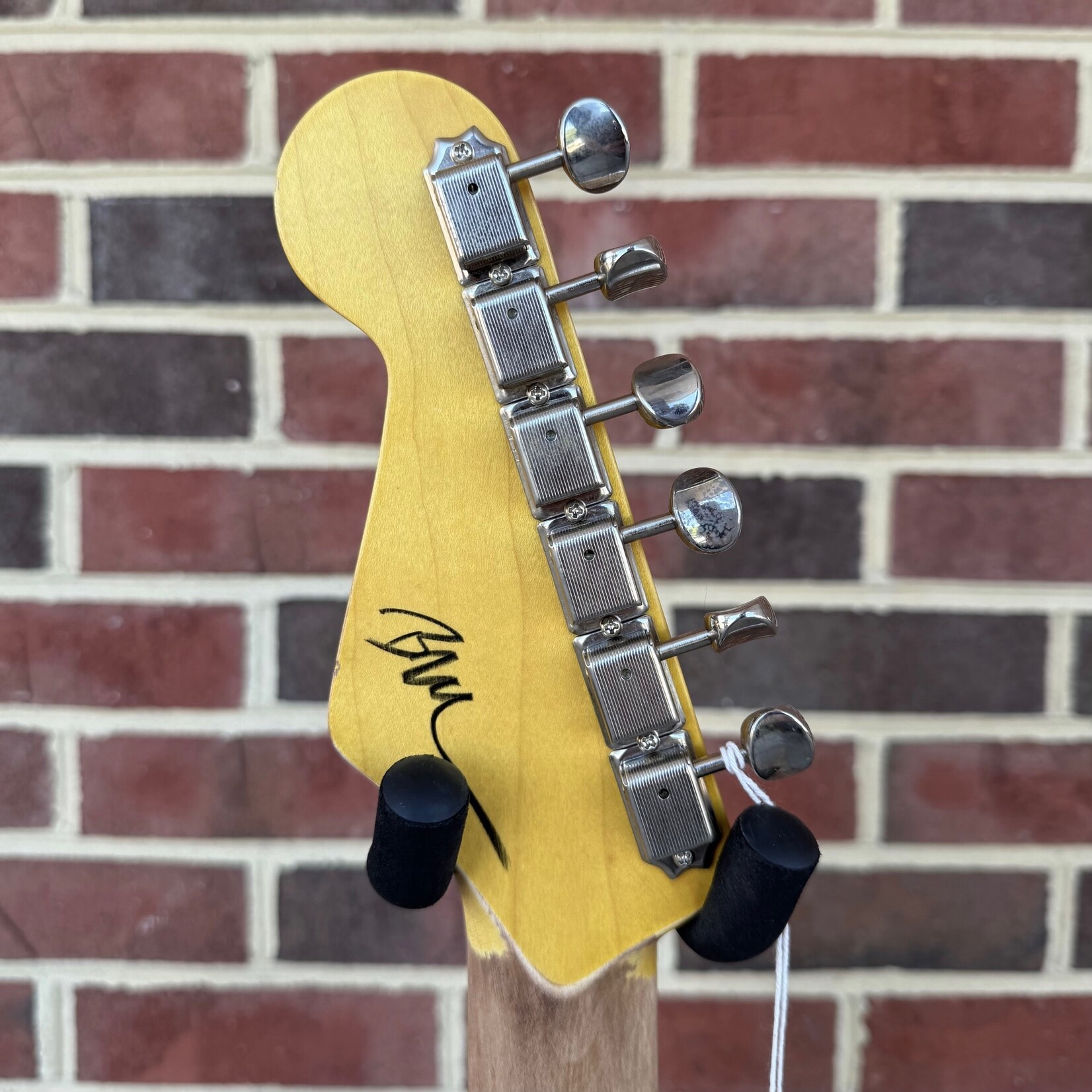Nash Nash S-63, Sonic Blue, Alder Body, Light Aging, Maple Neck, Rosewood Fretboard, Matching Headstock, Lollar Pickups, Hardshell Case
