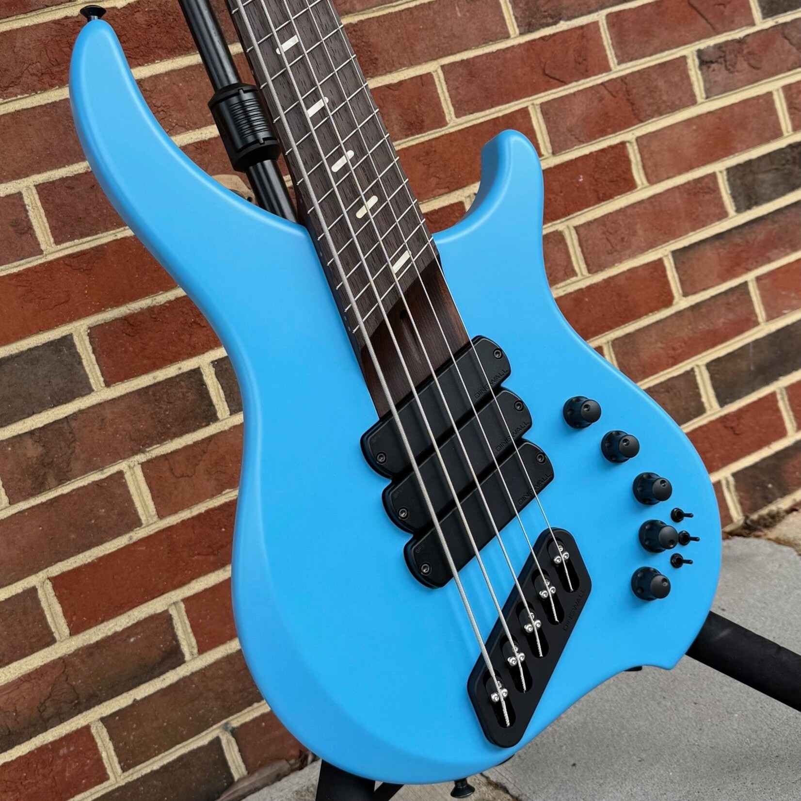 Dingwall Dingwall ABI Custom 5-String, NAMM 2025, BMW Marina Blue, Alder Body, Roasted Ash Neck, Wenge Fretboard, White Pearloid Speedo Bars Inlay, Super Fatty II Pickups, Darkglass Tone Capsule w/ Toggles, Dingwall Deluxe Gig Bag