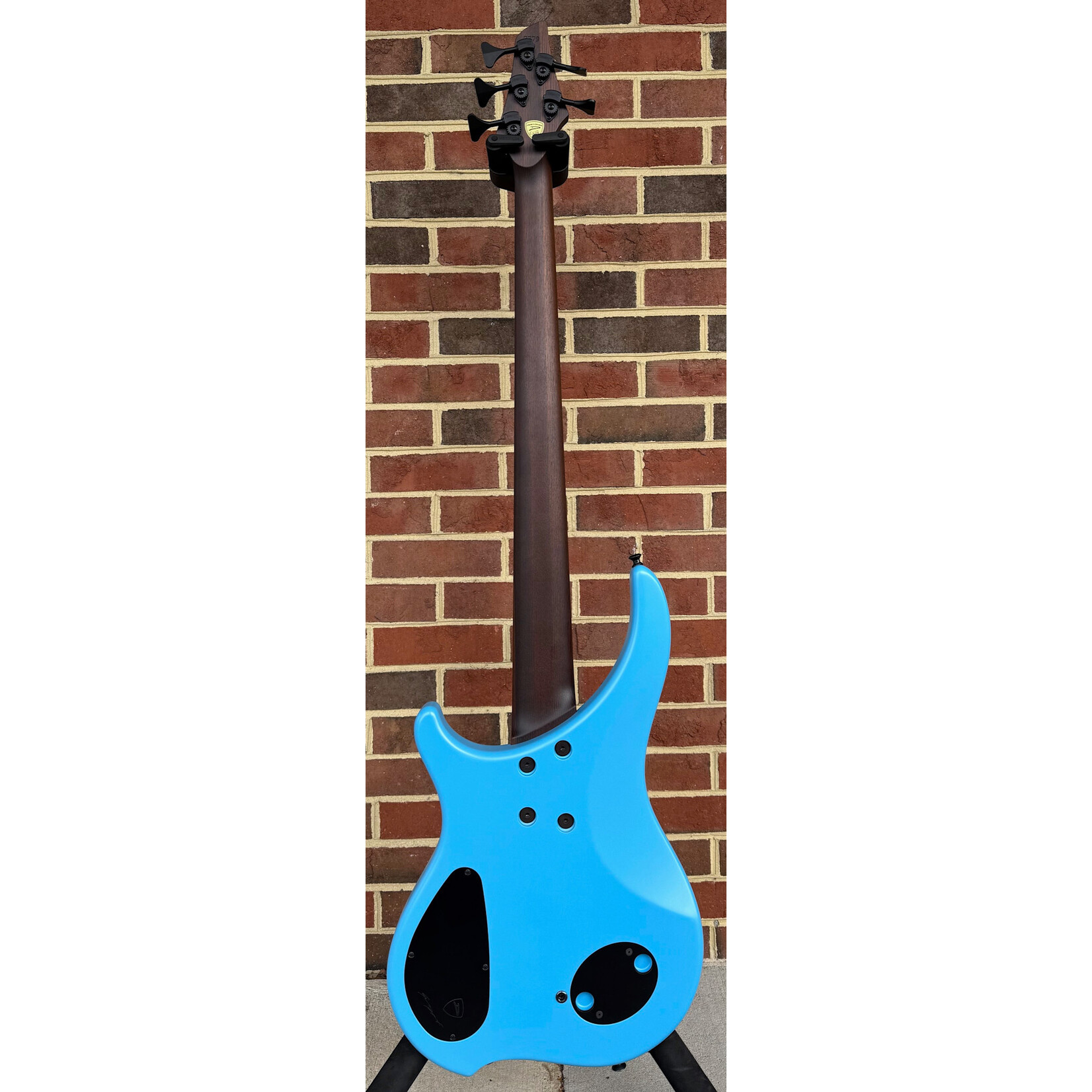 Dingwall Dingwall Custom ABI 5-String, NAMM 2025, BMW Marina Blue, Alder Body, Roasted Ash Neck, Wenge Fretboard, White Pearloid Speedo Bars Inlay, Super Fatty II Pickups, Darkglass Tone Capsule w/ Toggles, Dingwall Deluxe Gig Bag