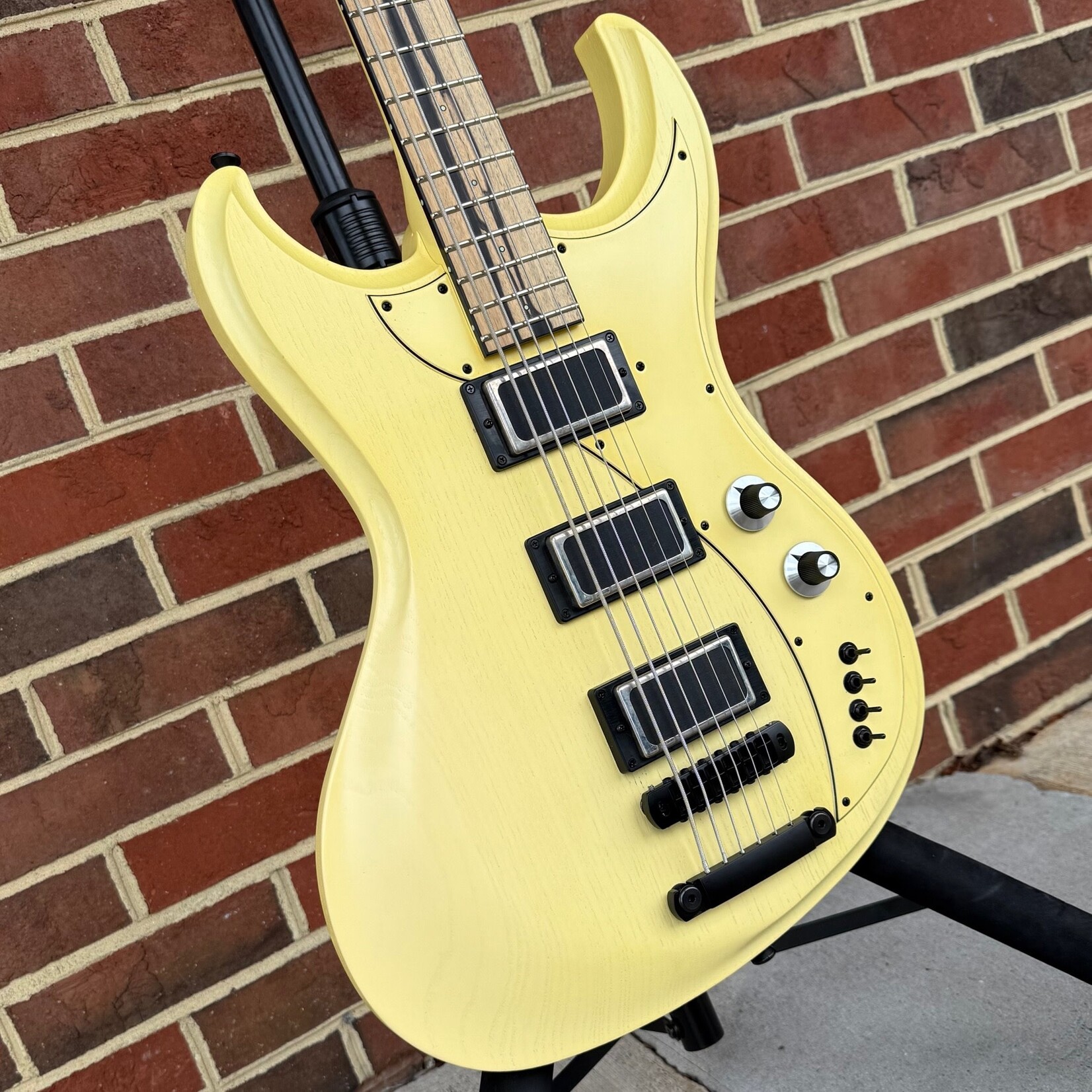 Dunable Guitars Dunable Gnarwhal VI, 30.75" Scale, Tobacco White, Swamp Ash Body, Maple Neck, Pale Moon Ebony Fretboard, Luminlay Dot Inlays, Hipshot Tone A Matic Bridge, Graph Tech Ratio Tuners, Hardshell Case