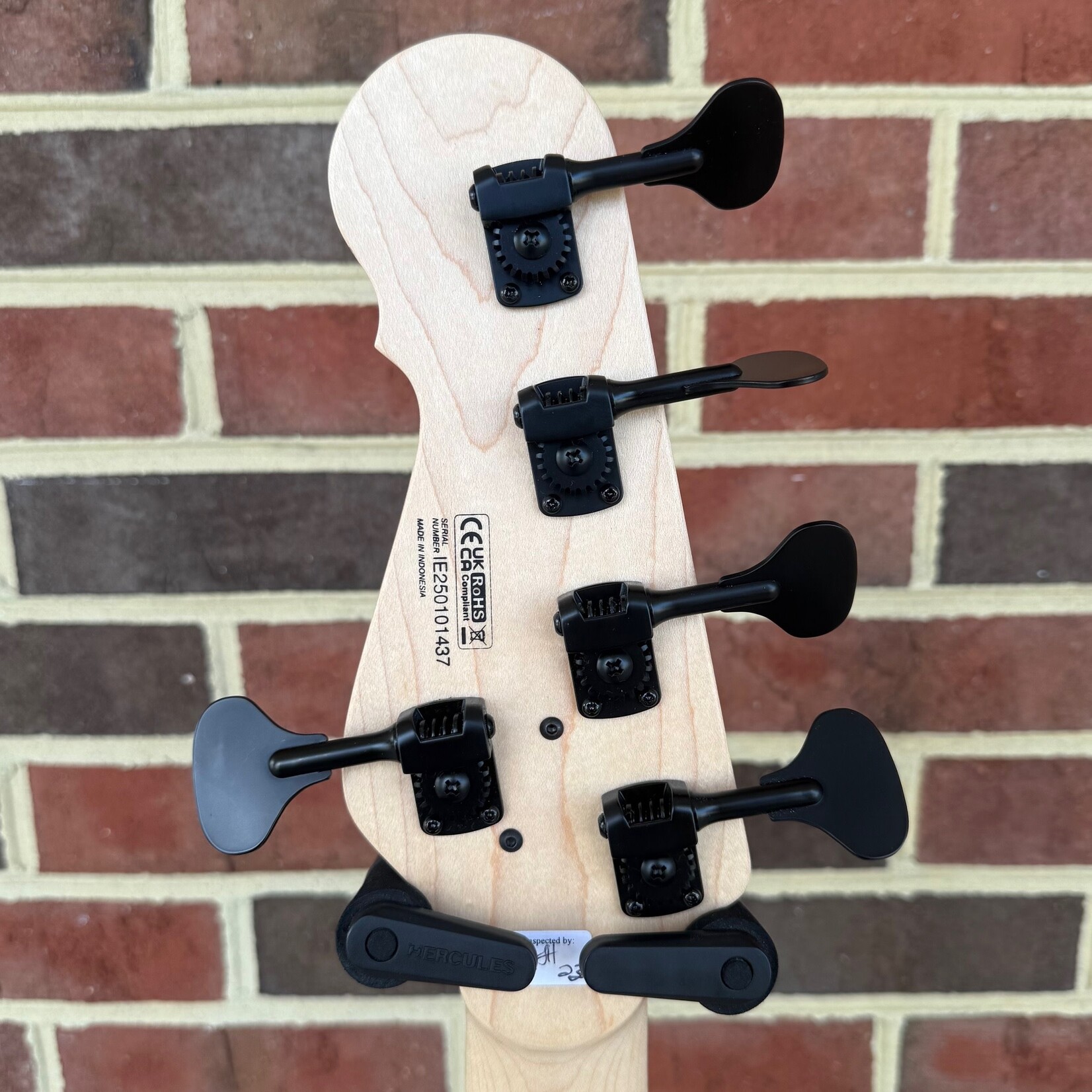 Dingwall Dingwall SP1 5-String, Gloss Vintageburst, Alder Body, Maple Neck, Rosewood Fretboard, Matte Coco Gold Pickguard, Gig Bag, SN# IE250101406
