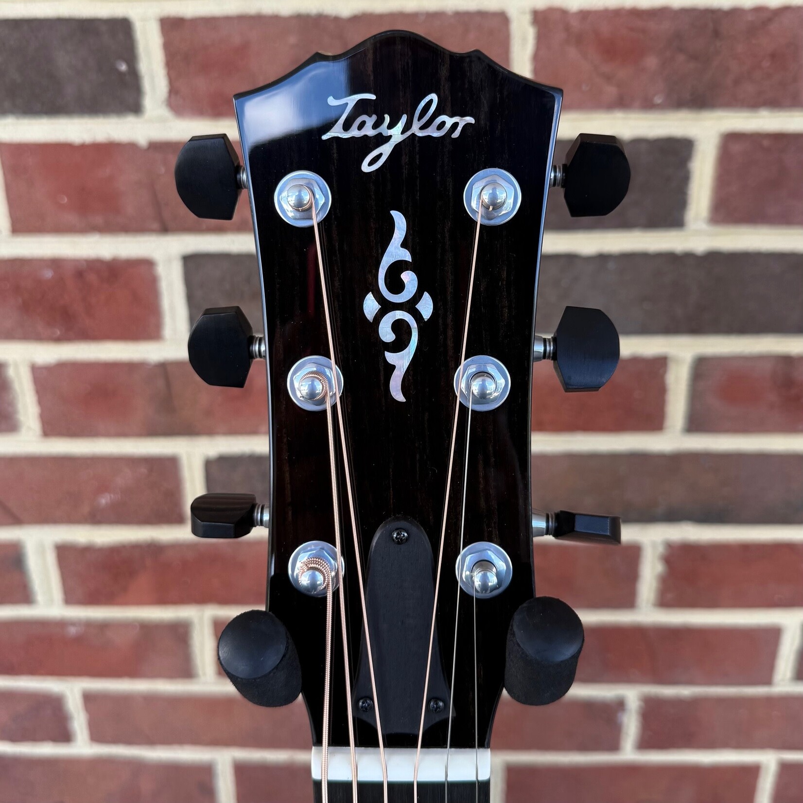Taylor Taylor Gold Label 814e SB, Torrefied Spruce Top, Honduran Rosewood Back & Sides, LR Baggs Element VTC Electronics, Gold Label Hardshell Case