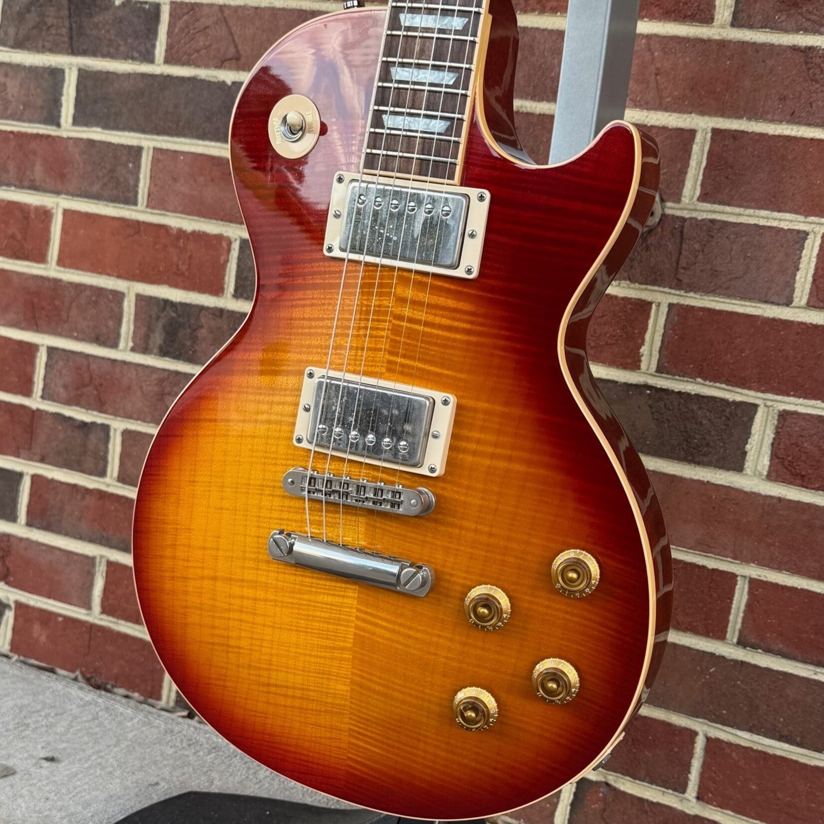 2002年製Gibson Les Paul Standard プレミアムプラス？ 2002年 Gibson Les Paul Standard プレミアム ユーズドギター