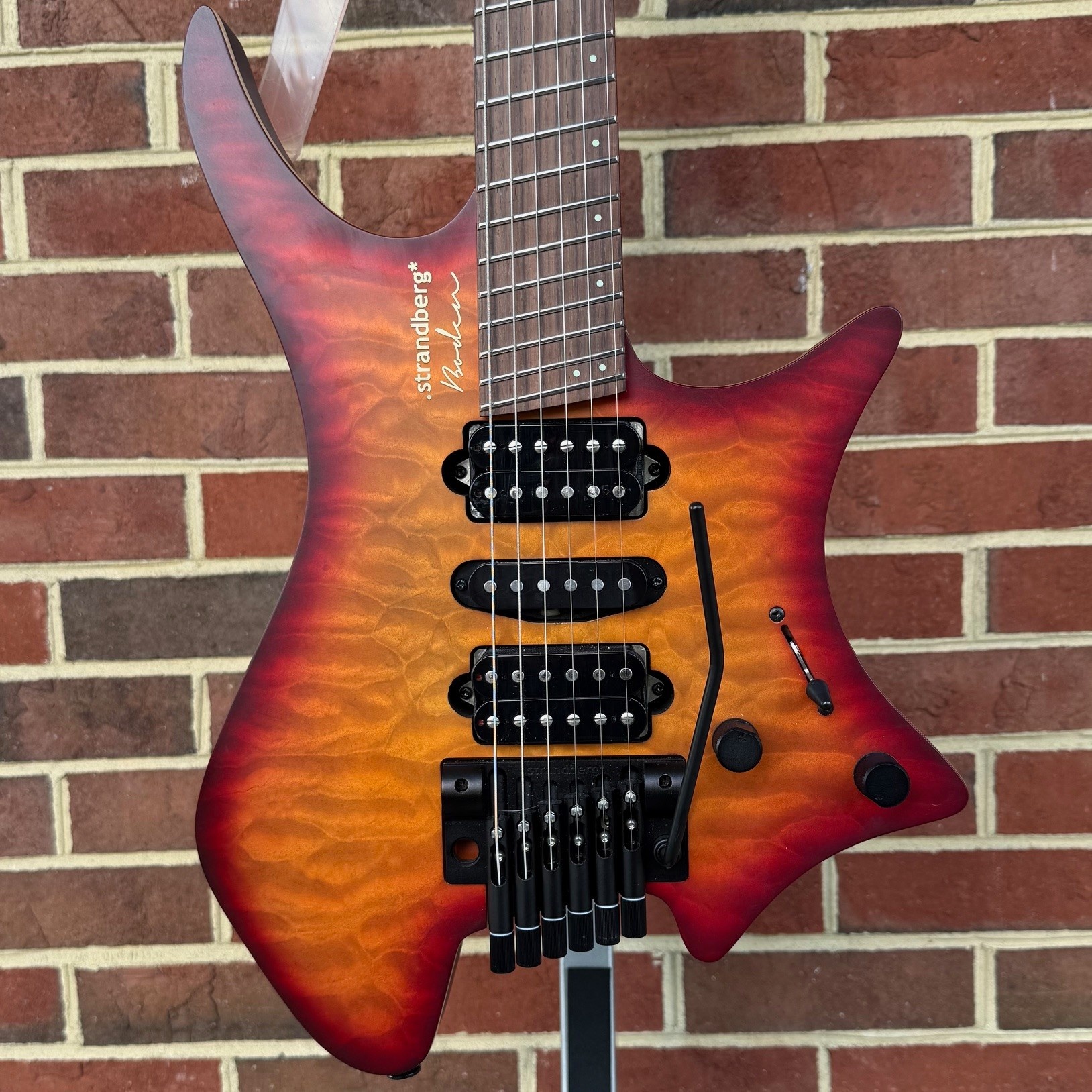 Strandberg Boden Fusion NX 6, Bonfire Red, Quilted Maple Top