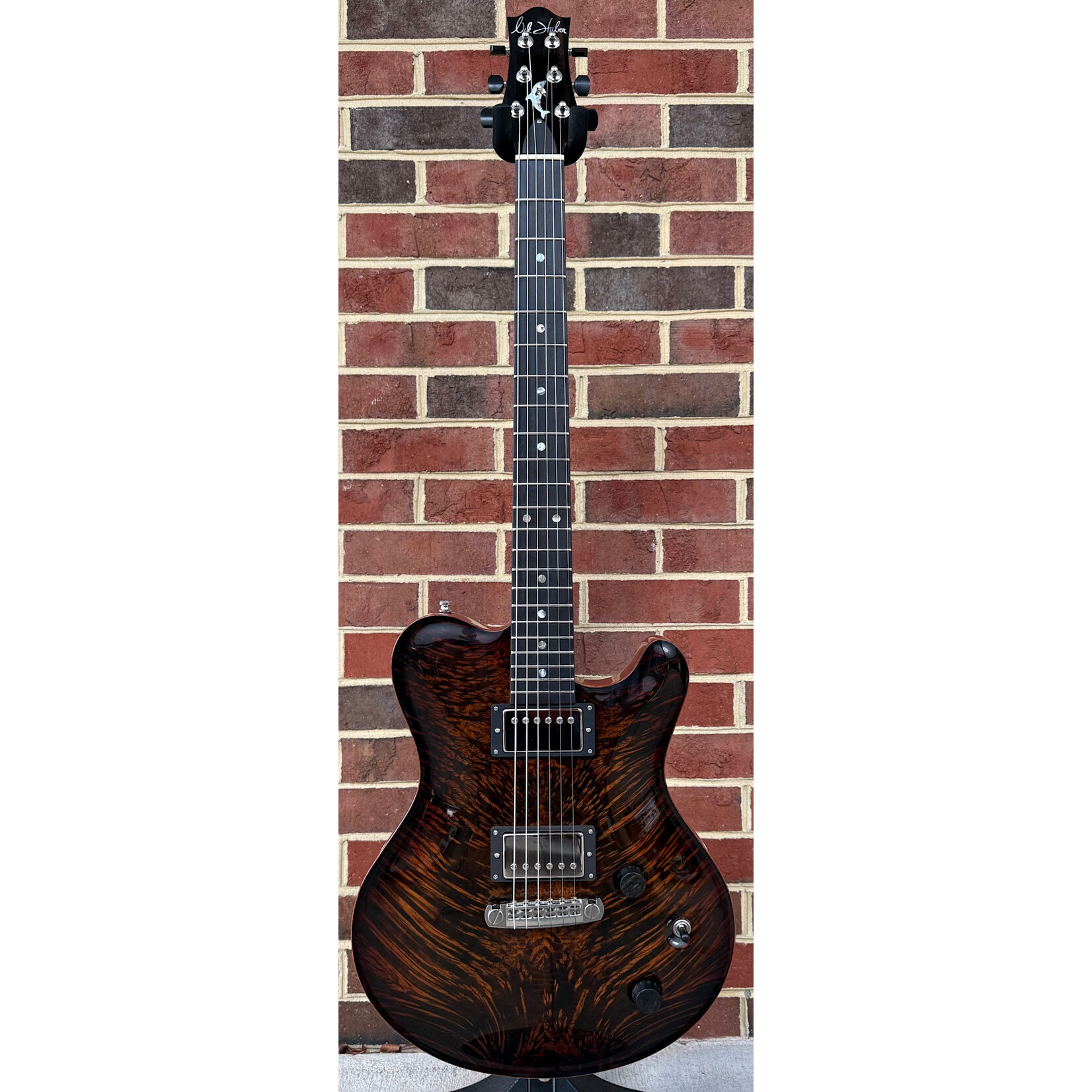 Nik Huber Guitars Nik Huber Redwood, Tiger Eye Burst, Exceptional Burl Redwood Top, Semi-Hollow Mahogany Body, Mahogany Neck, Ebony Fretboard, Ebony Headstock Veneer, Abalone Dot Inlays, Hardshell Case