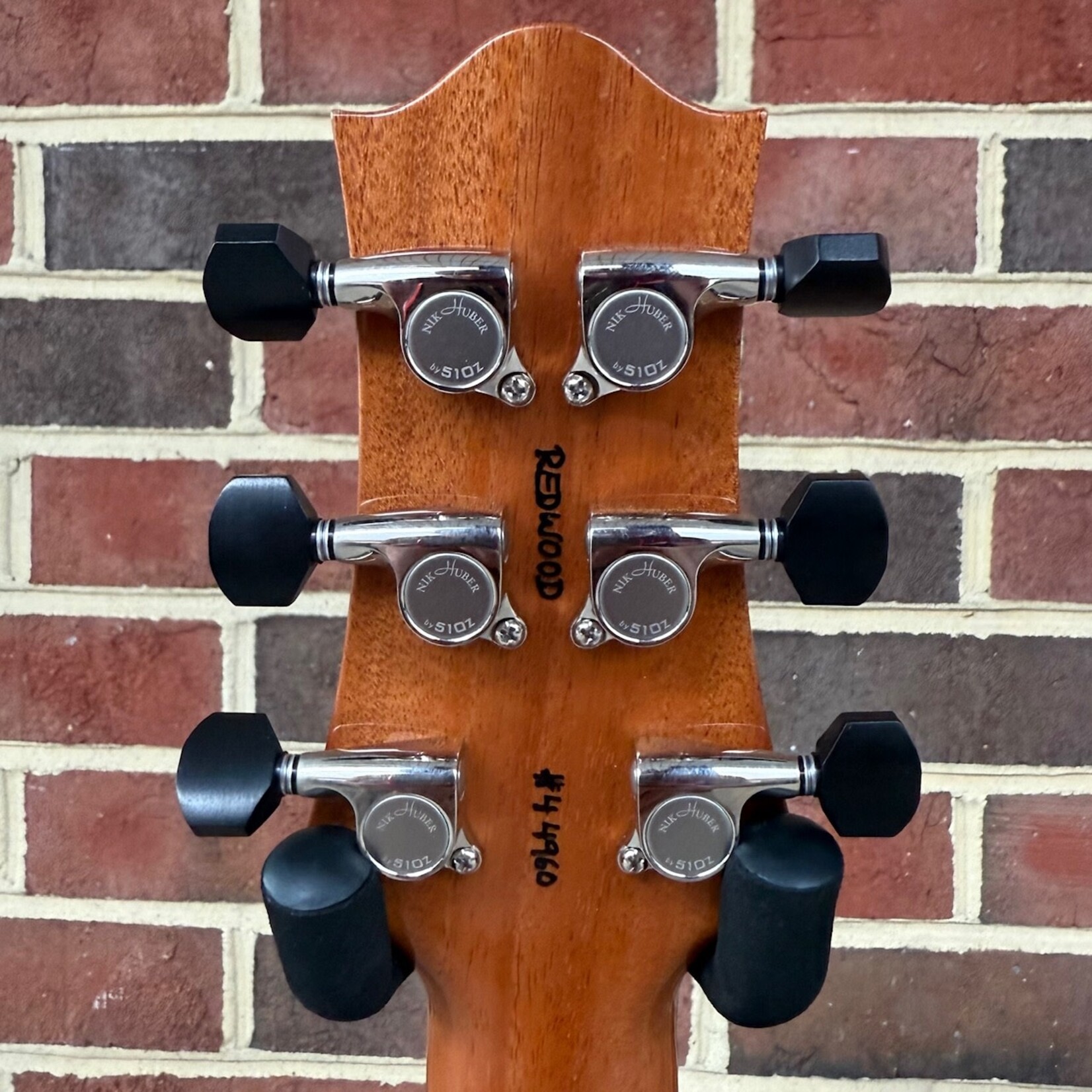 Nik Huber Guitars Nik Huber Redwood, Tiger Eye Burst, Exceptional Burl Redwood Top, Semi-Hollow Mahogany Body, Mahogany Neck, Ebony Fretboard, Ebony Headstock Veneer, Abalone Dot Inlays, Hardshell Case